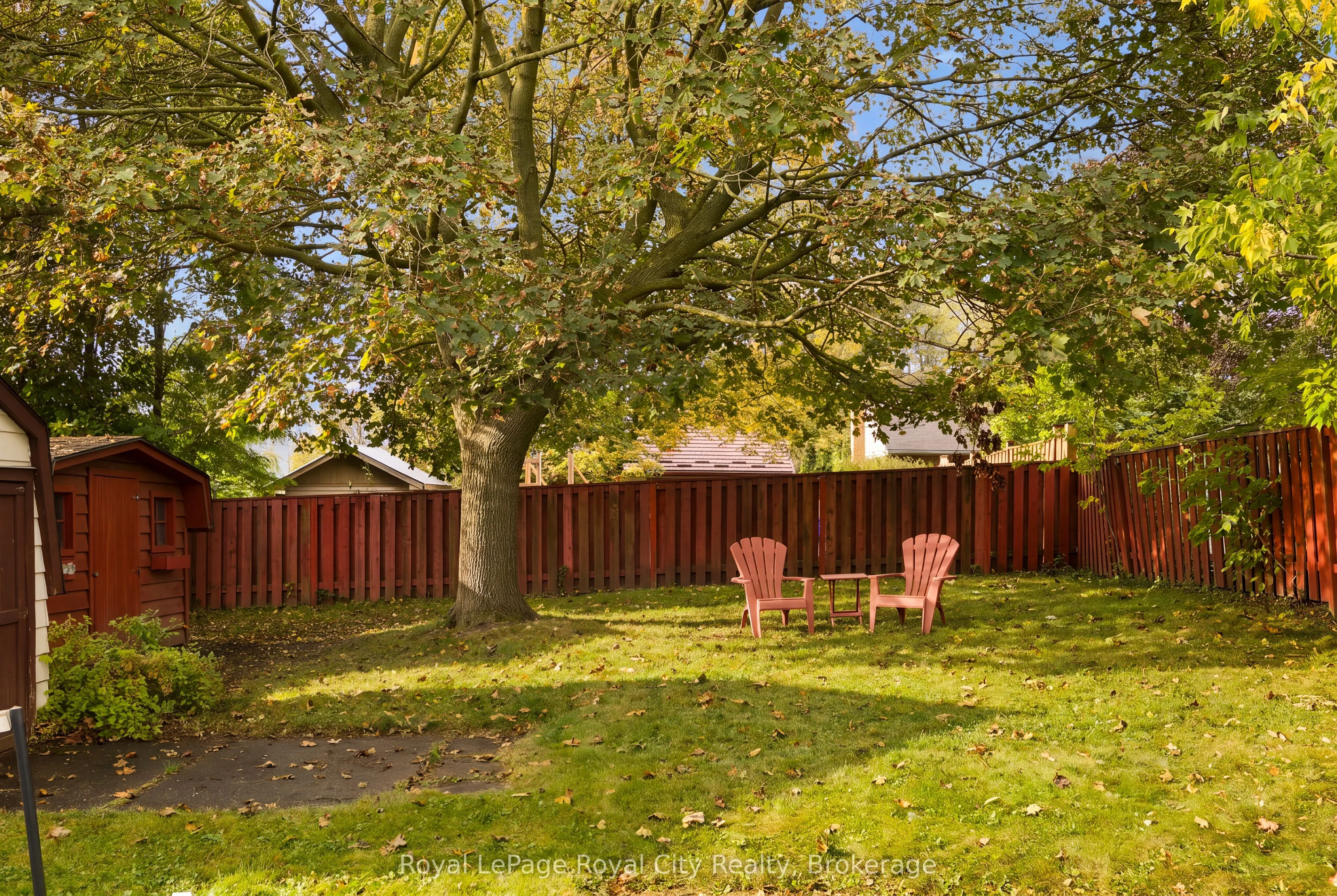 166 Victoria Road N