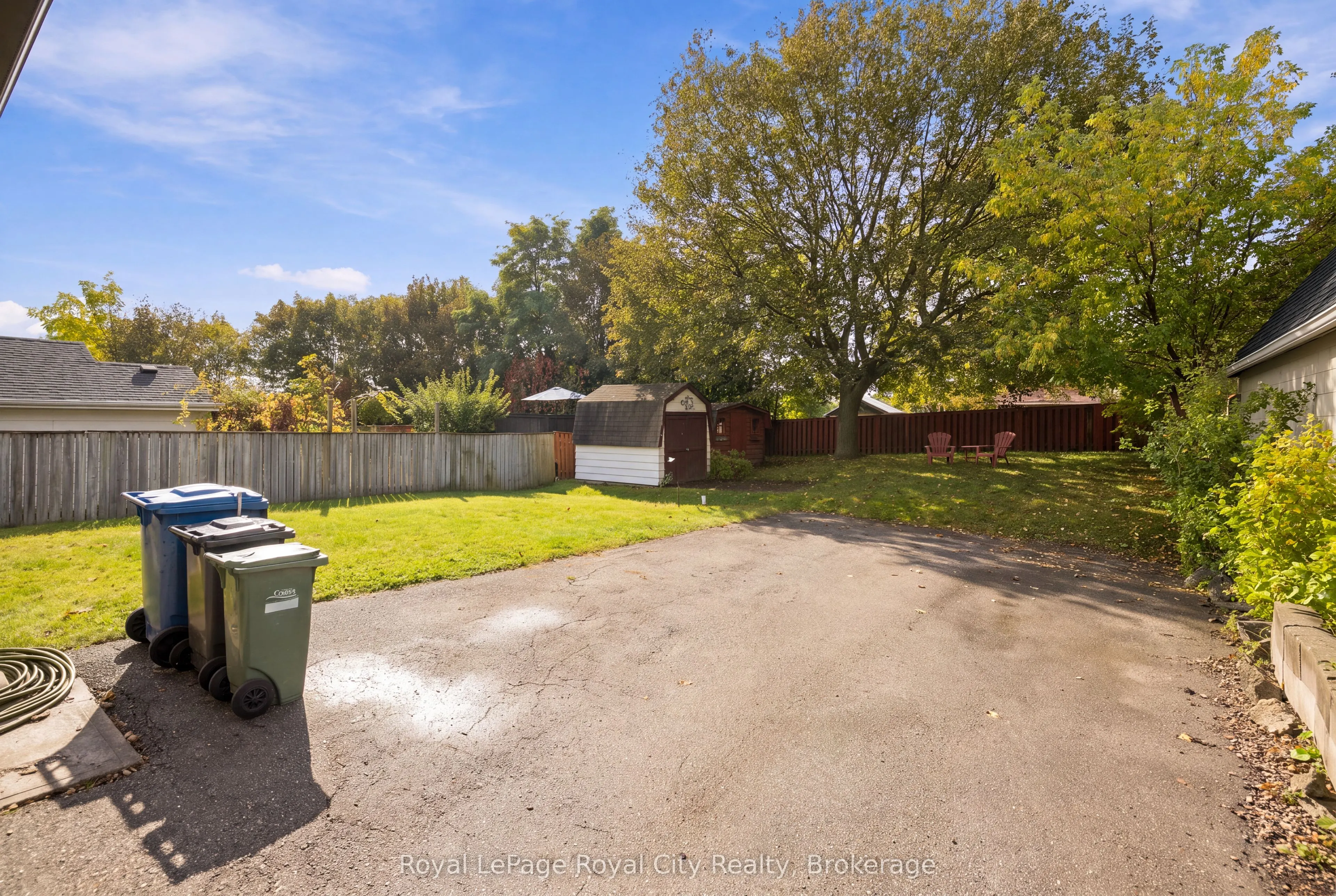 166 Victoria Road N