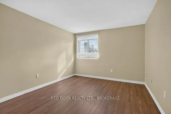 1600 Adelaide Street N #511