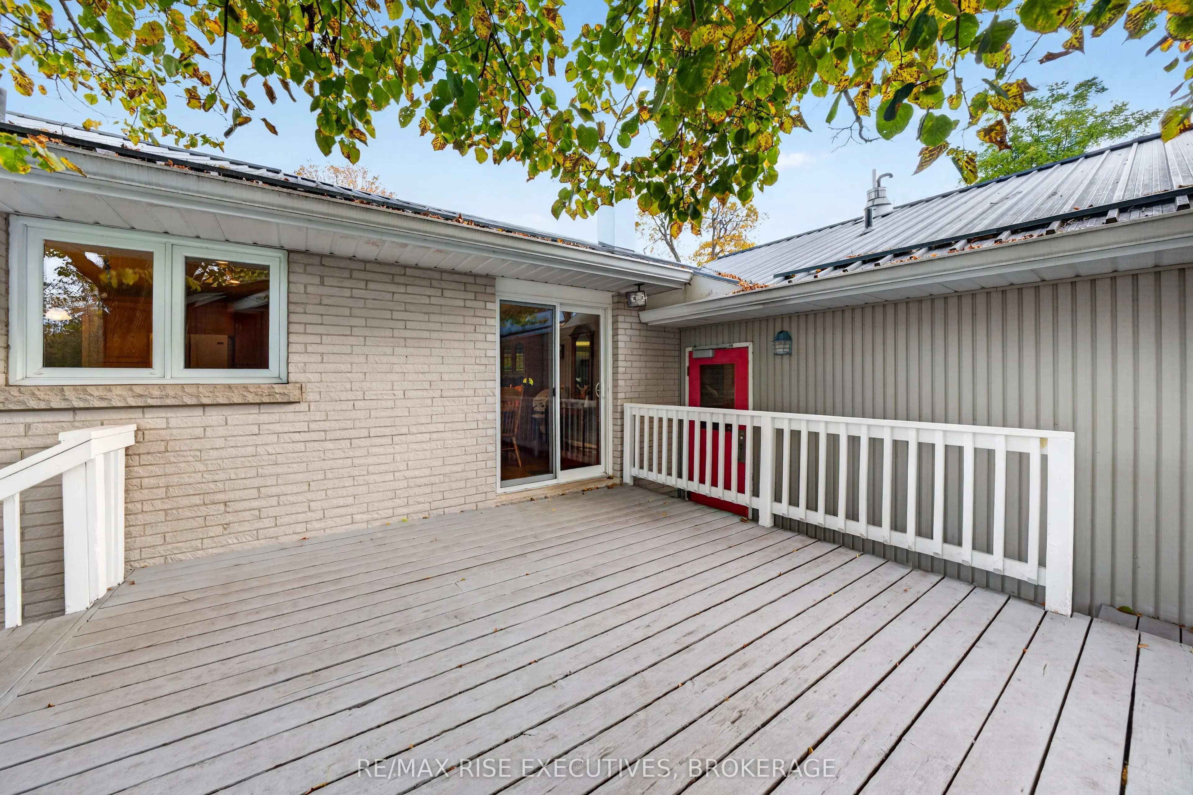 2345 Leeman Road
