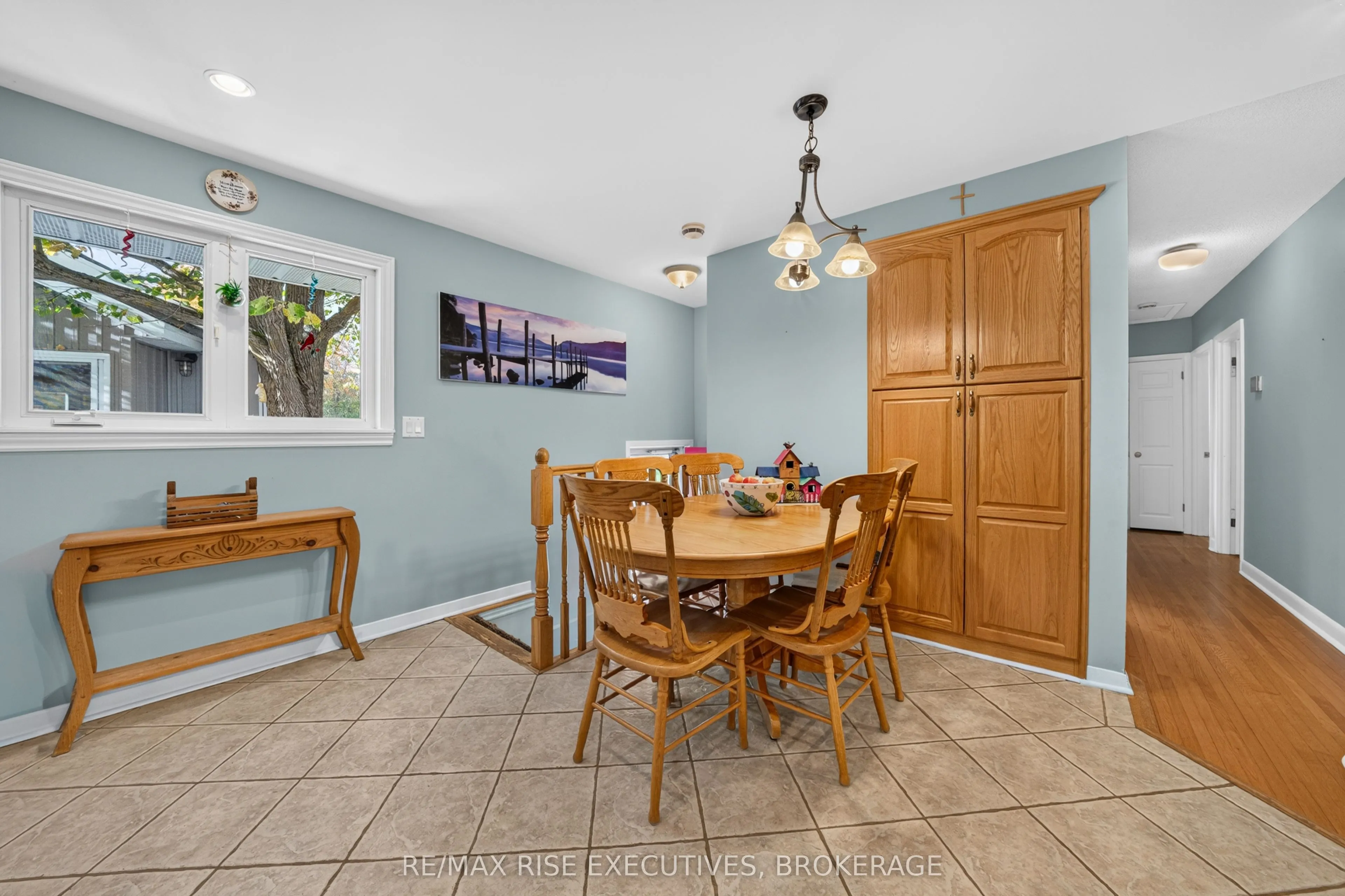 2345 Leeman Road