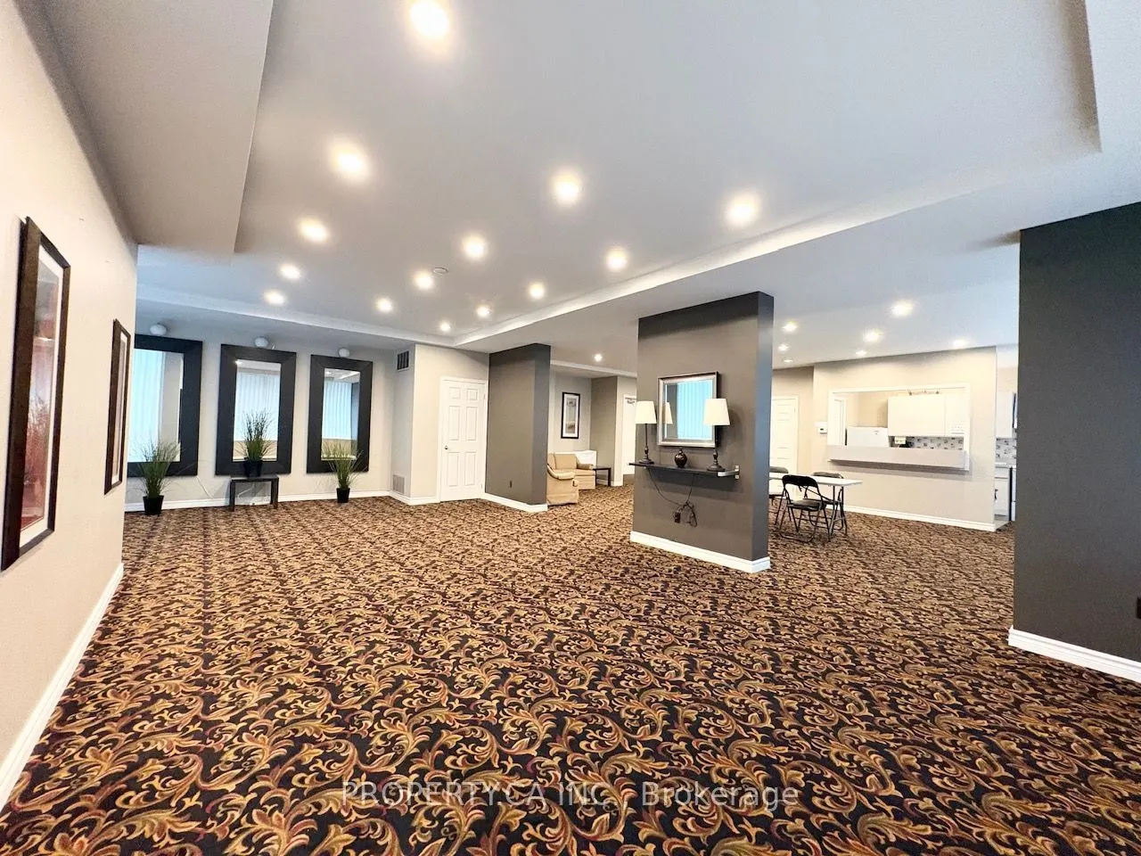 67 Caroline Street S #4A
