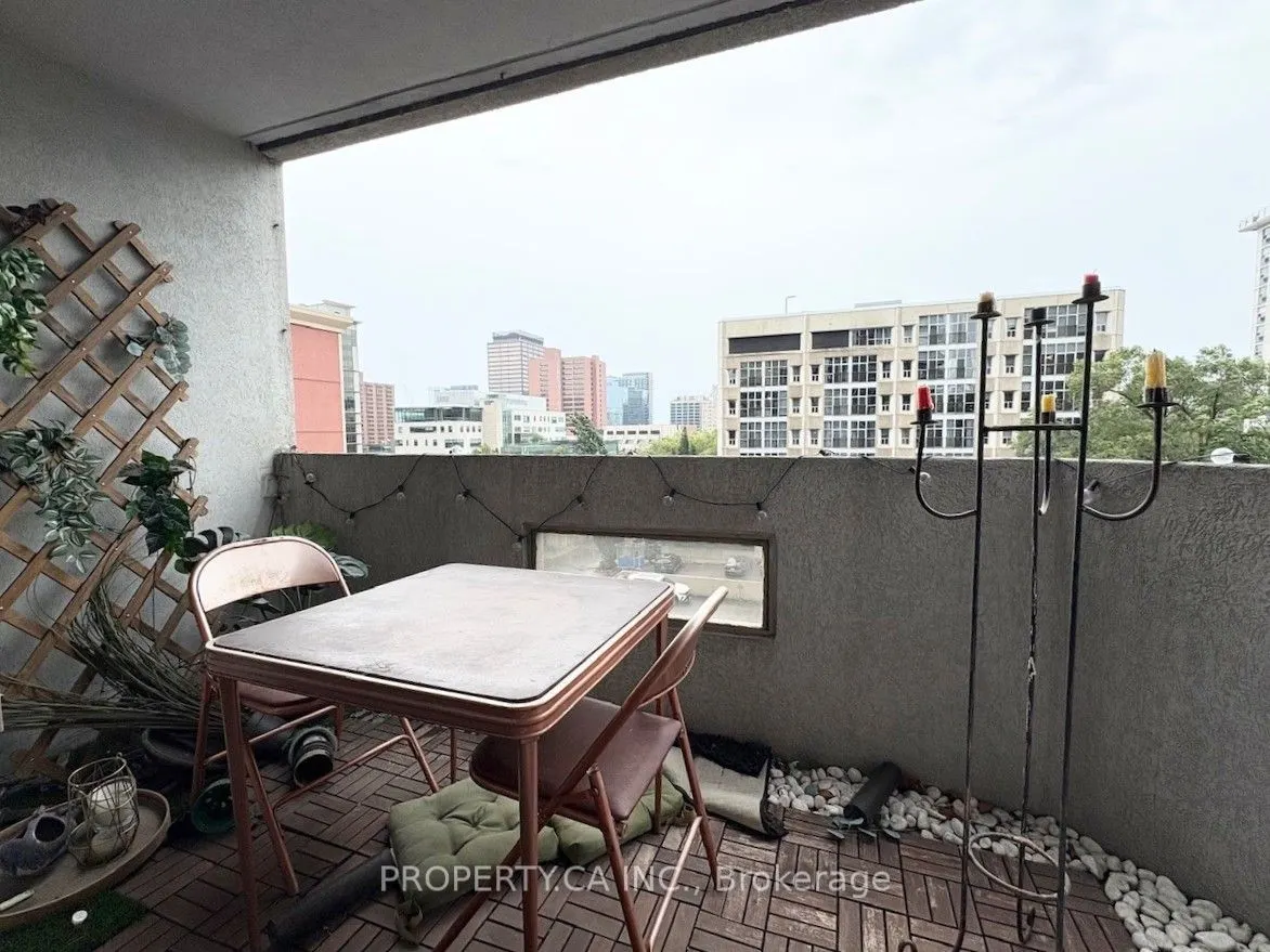 67 Caroline Street S #4A