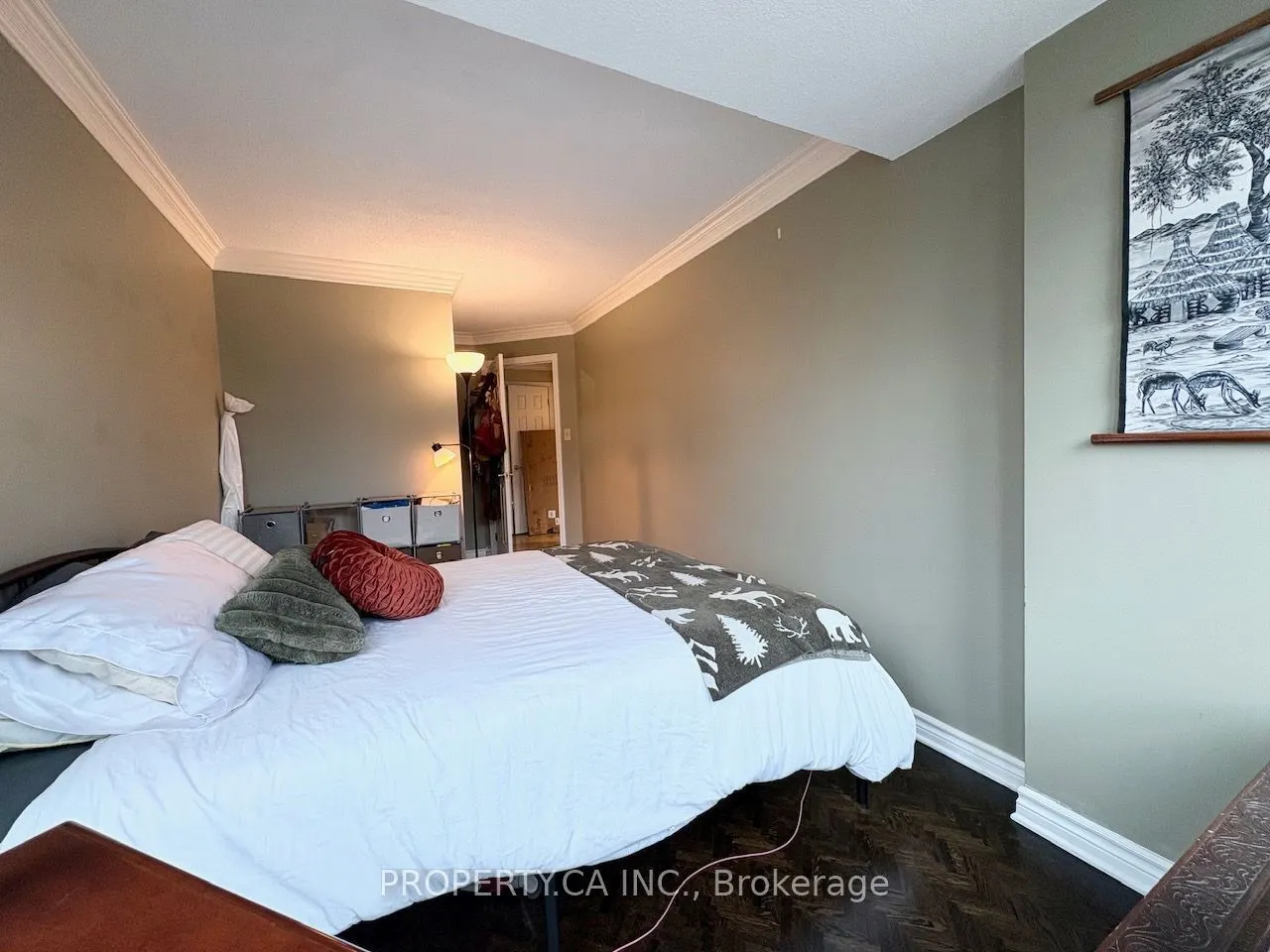 67 Caroline Street S #4A