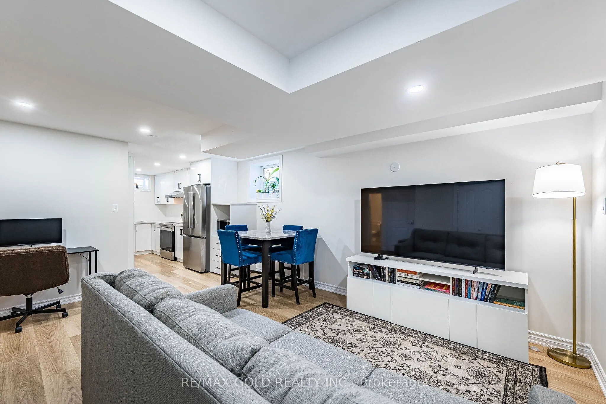 298 Ridley Crescent