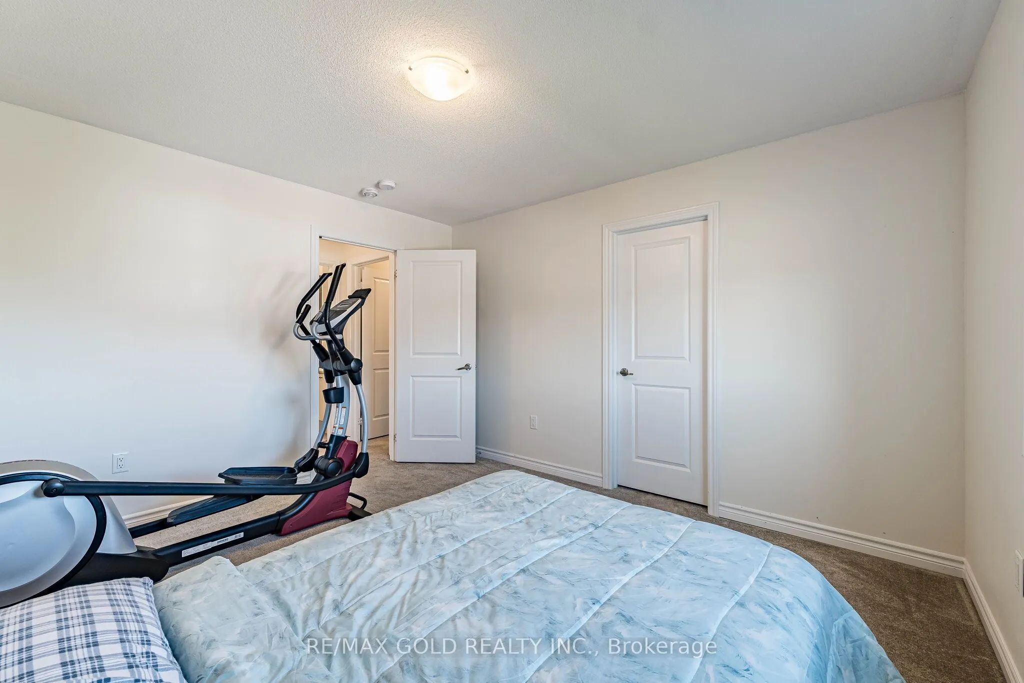 298 Ridley Crescent
