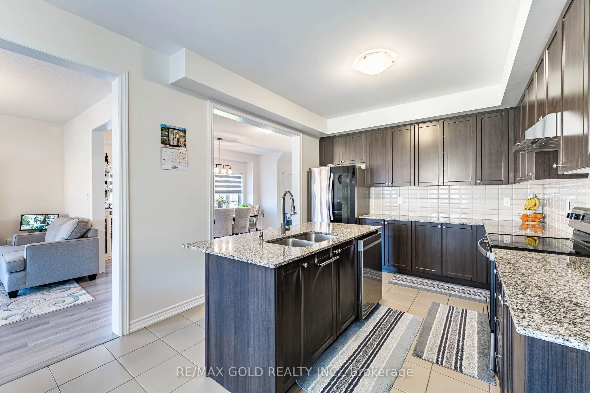 298 Ridley Crescent