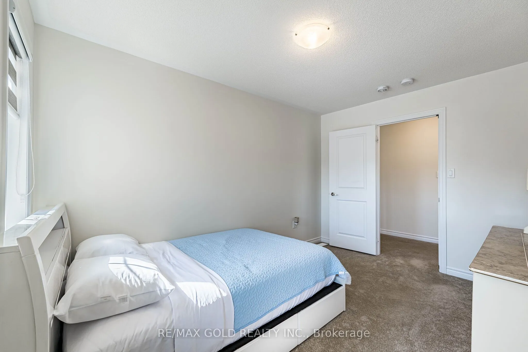 298 Ridley Crescent