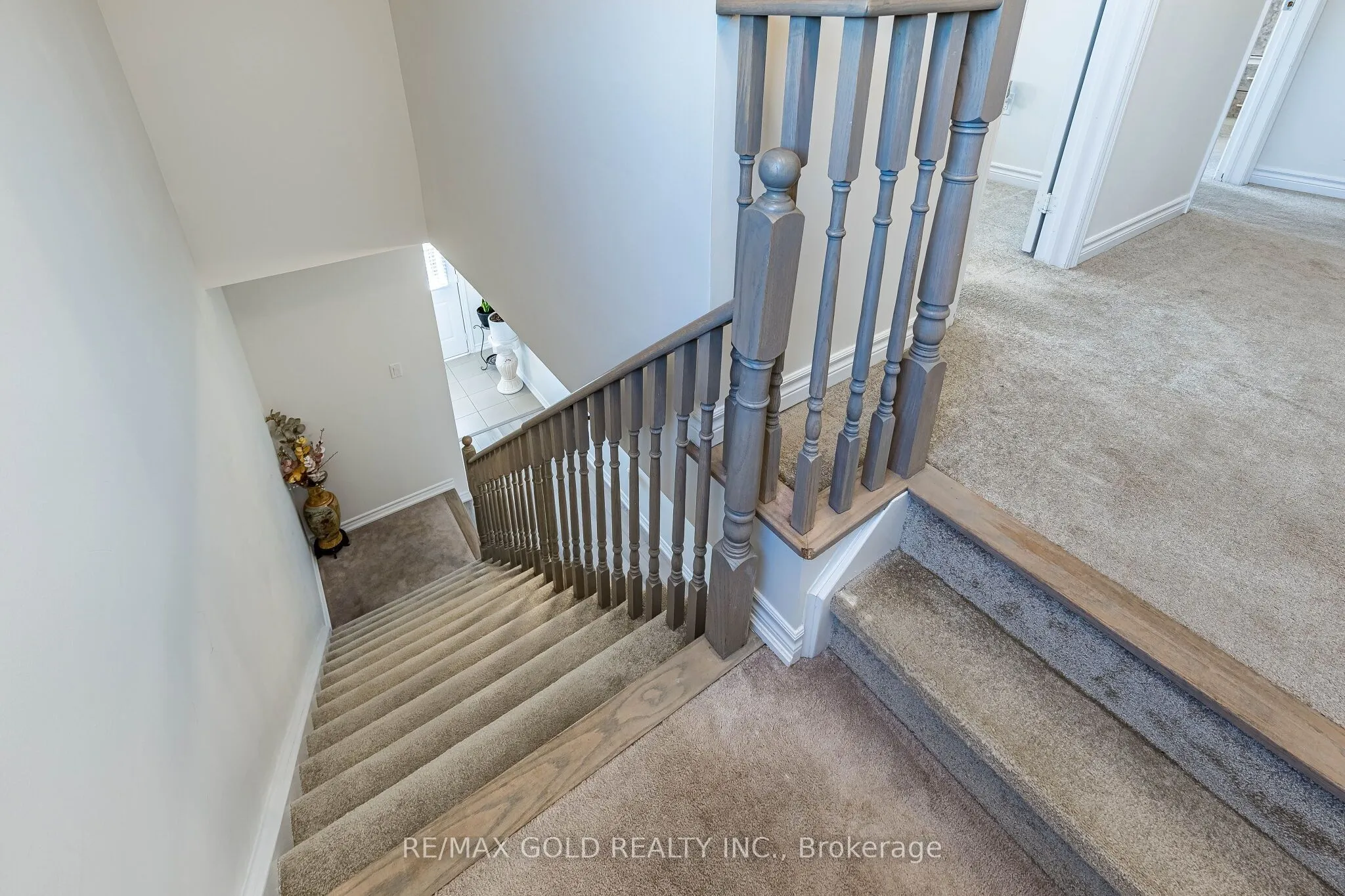 298 Ridley Crescent