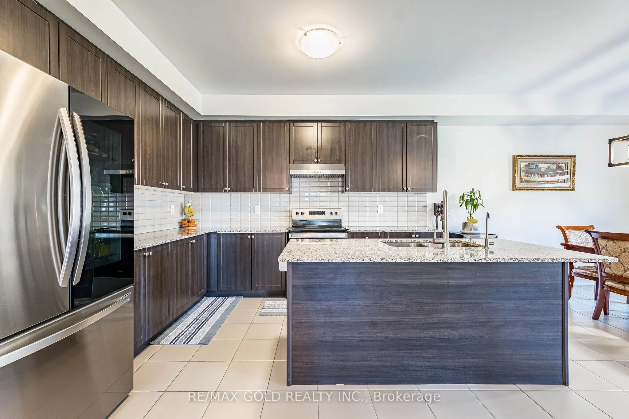 298 Ridley Crescent
