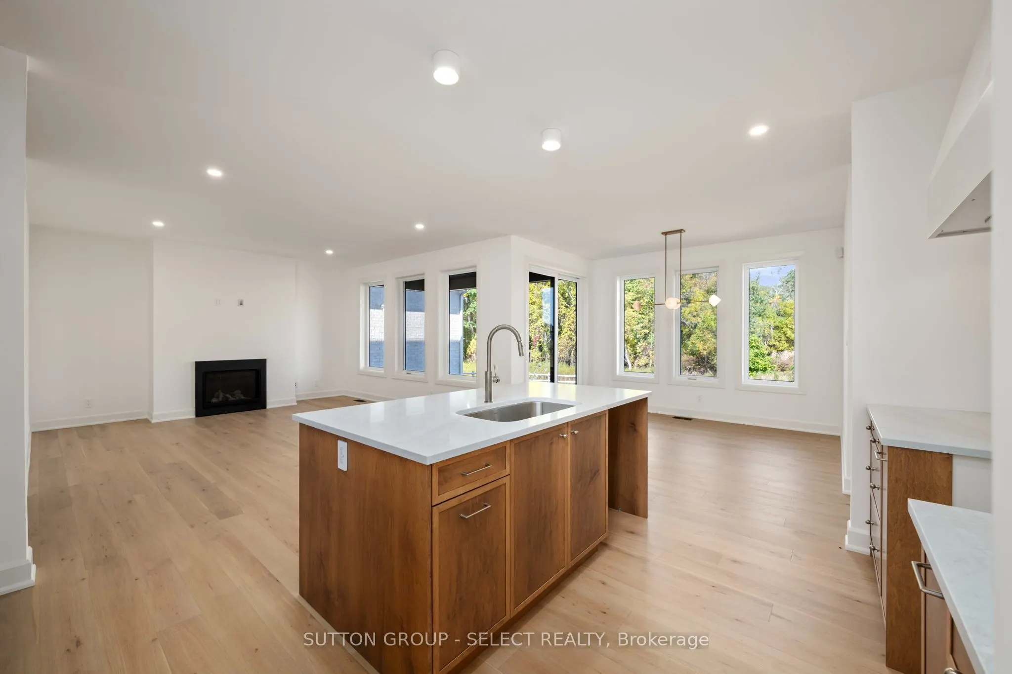 4401 Green Bend