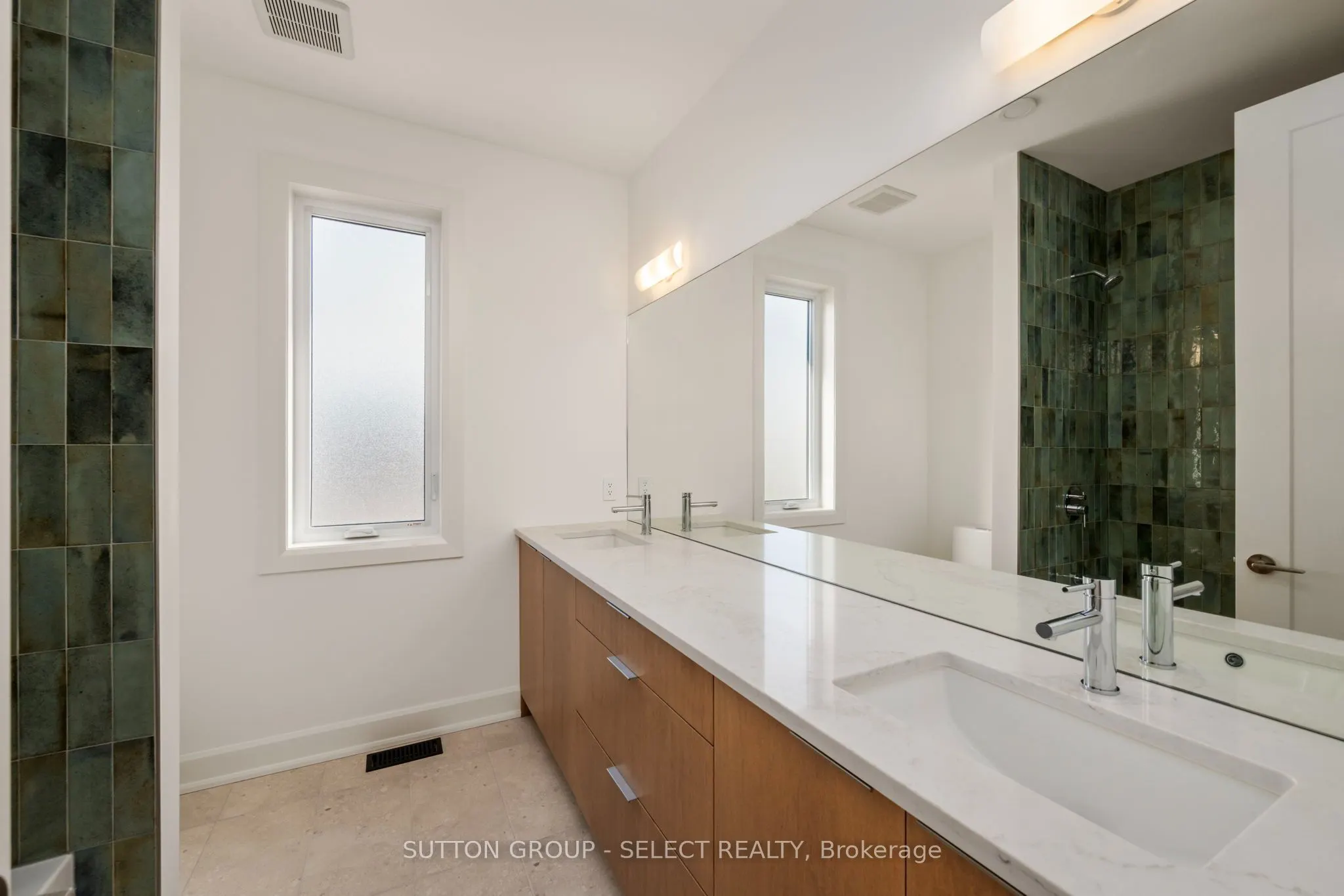 4401 Green Bend