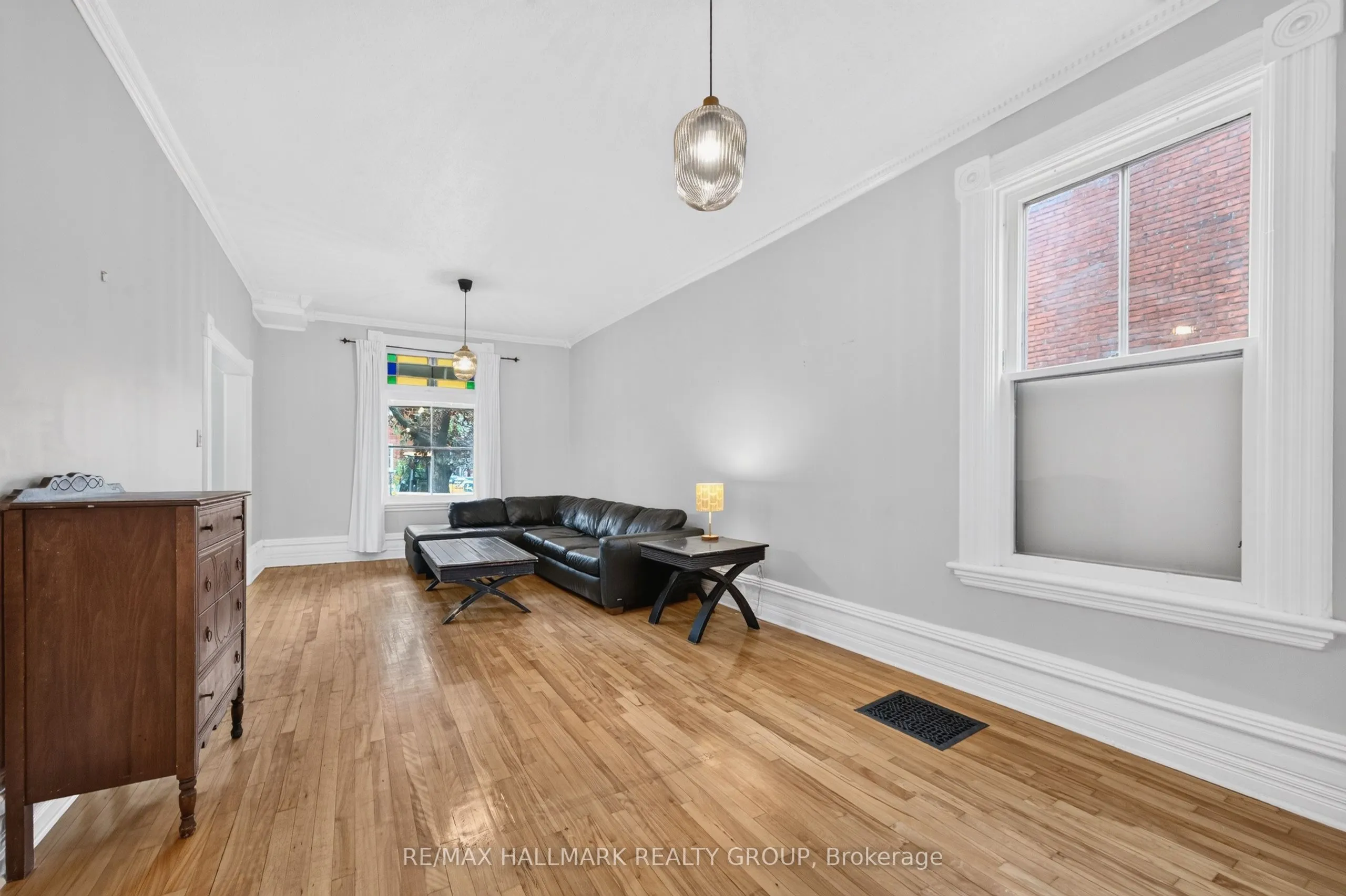 182 Pretoria Avenue