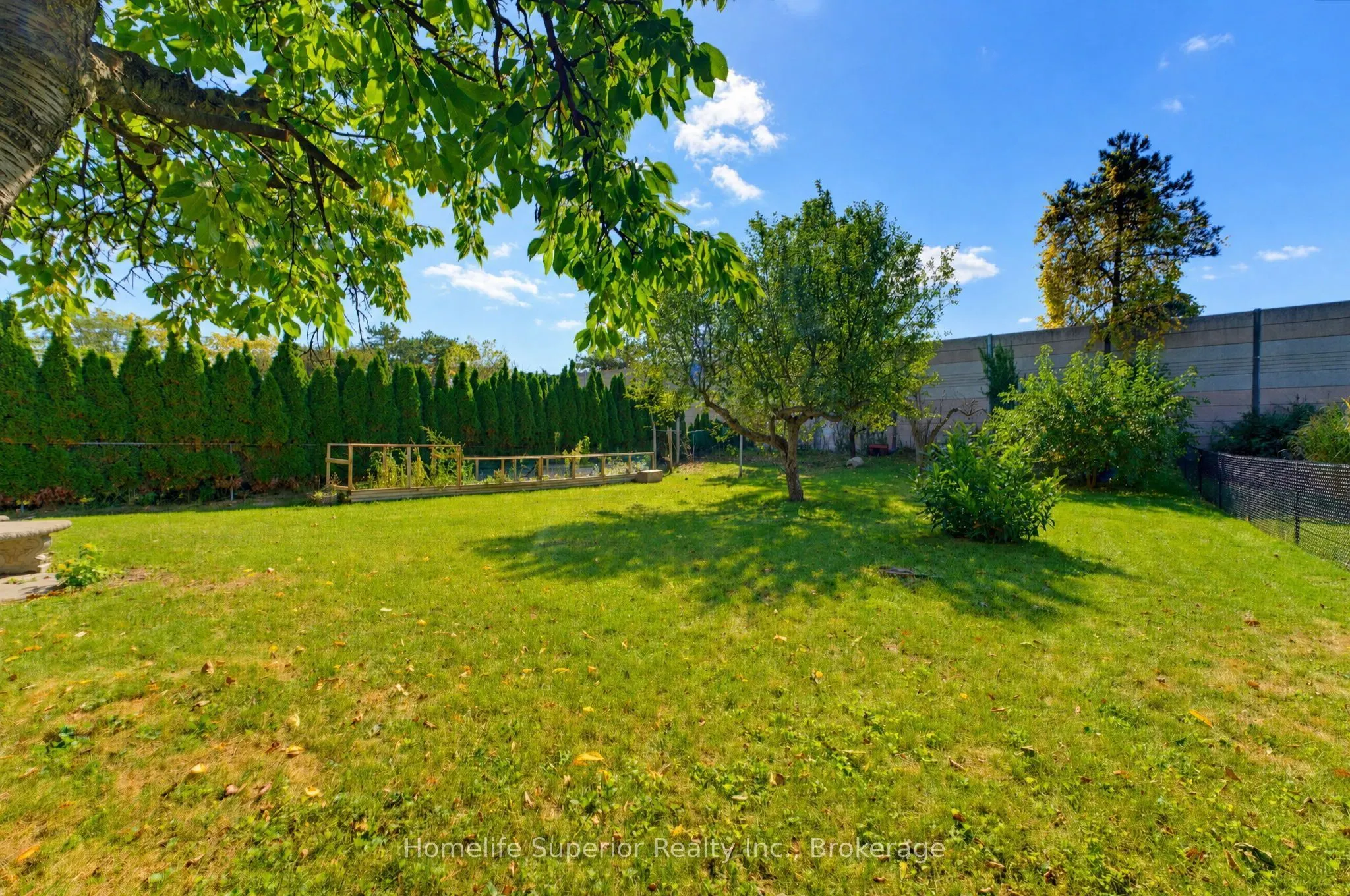 41 Wiltshire Drive N