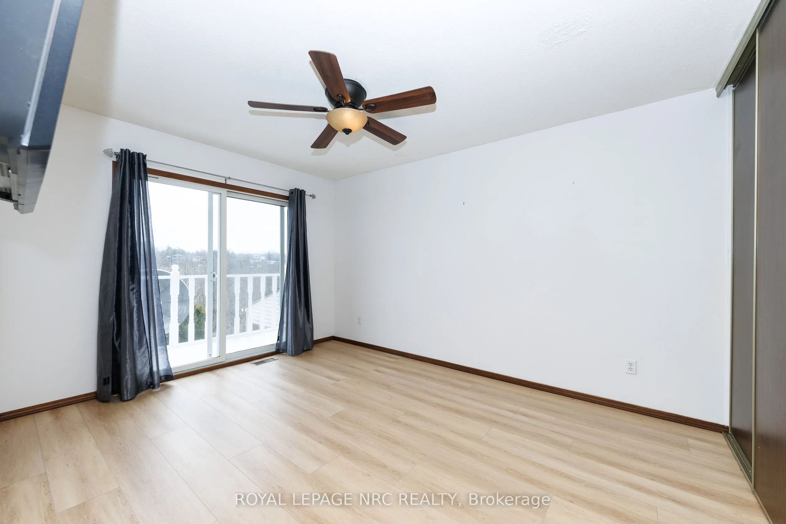 105 Hillview Road