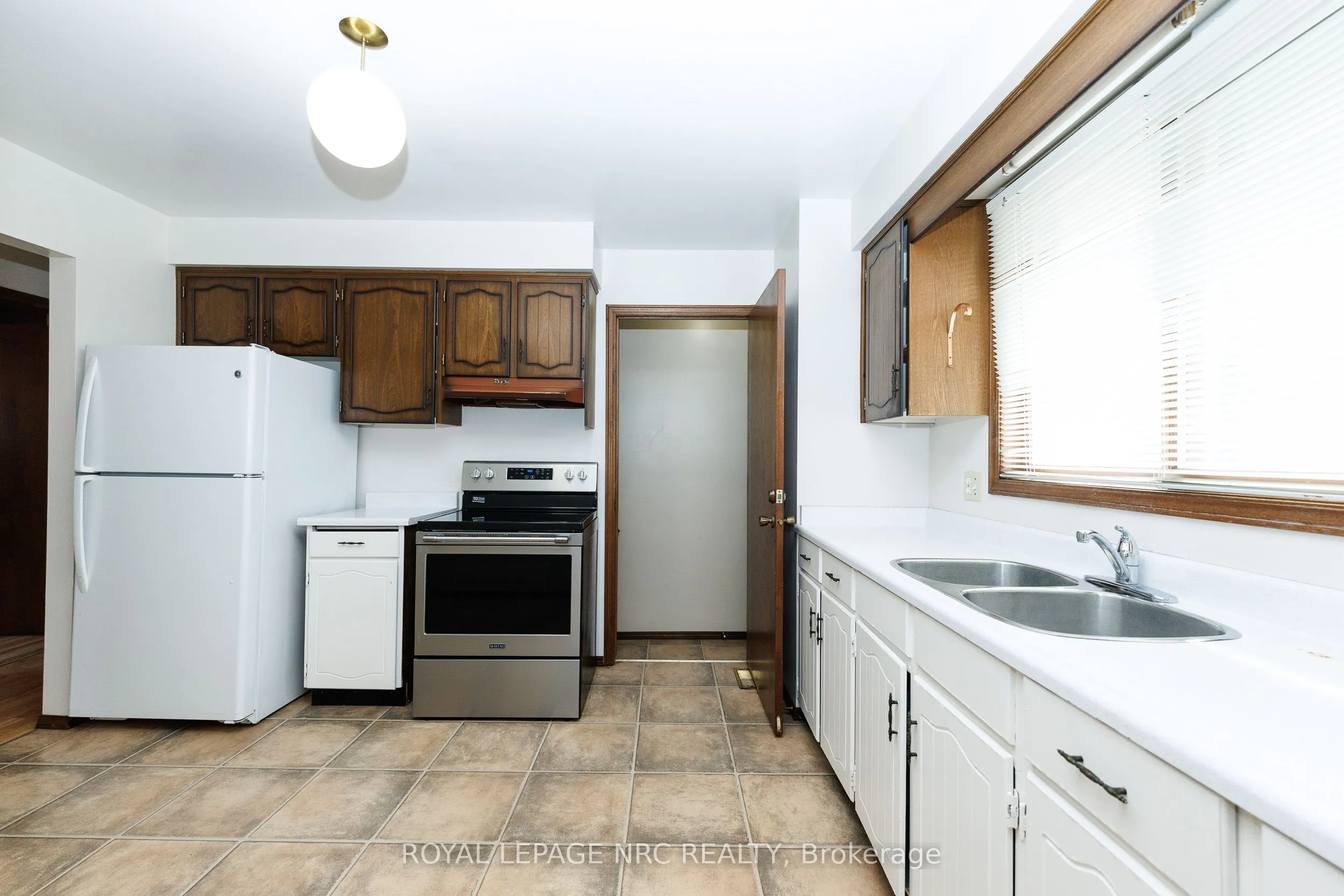 105 Hillview Road