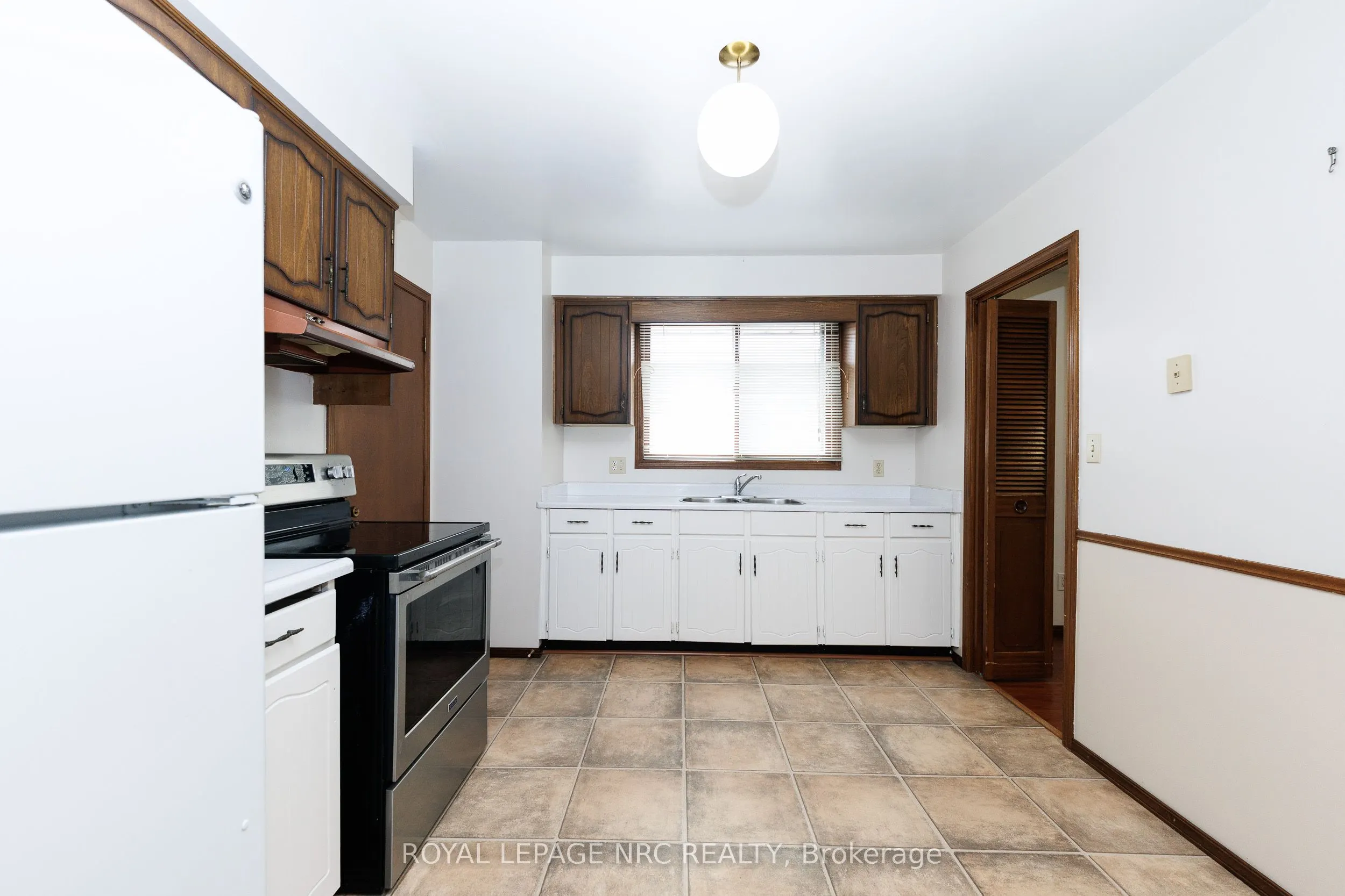 105 Hillview Road