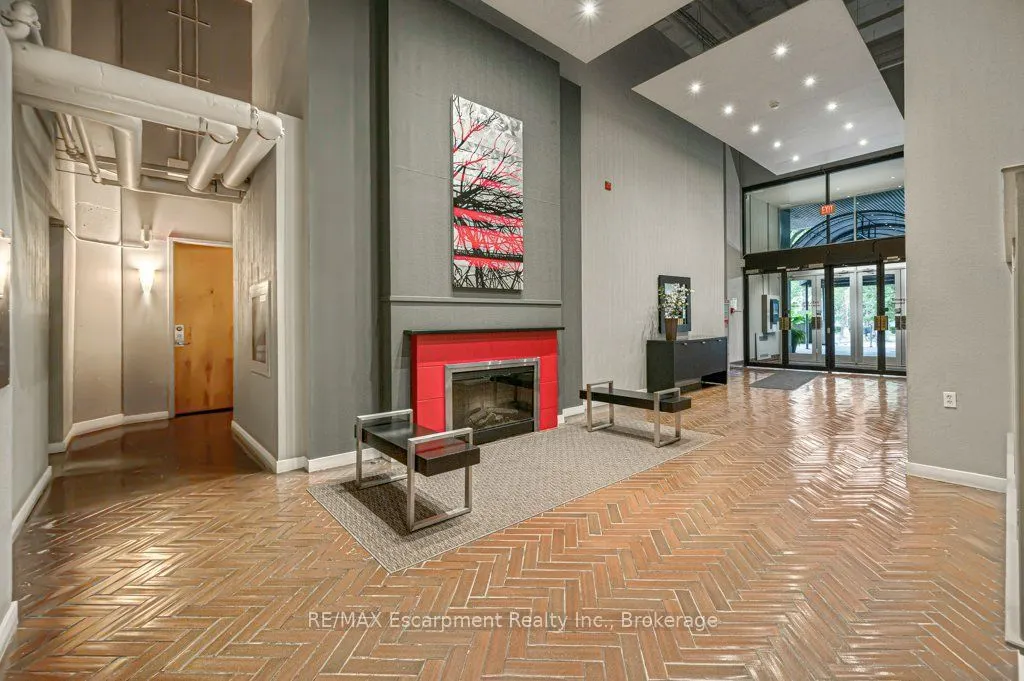 66 Bay Street S #107