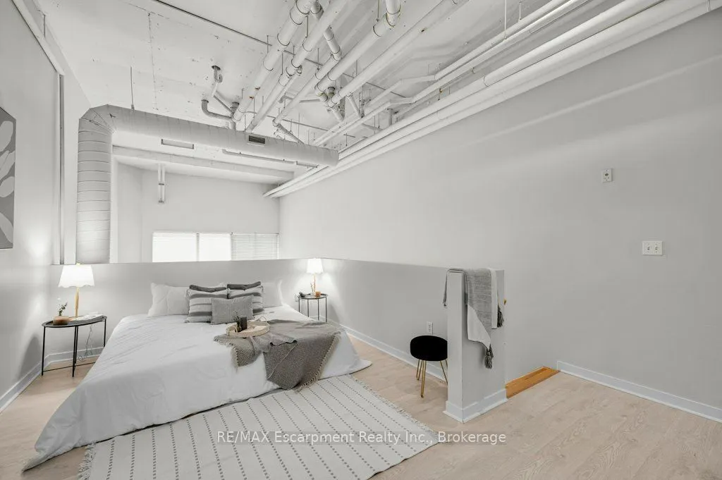 66 Bay Street S #107