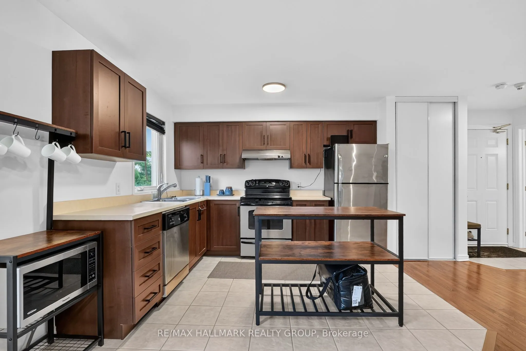 646 Cummings Avenue #304
