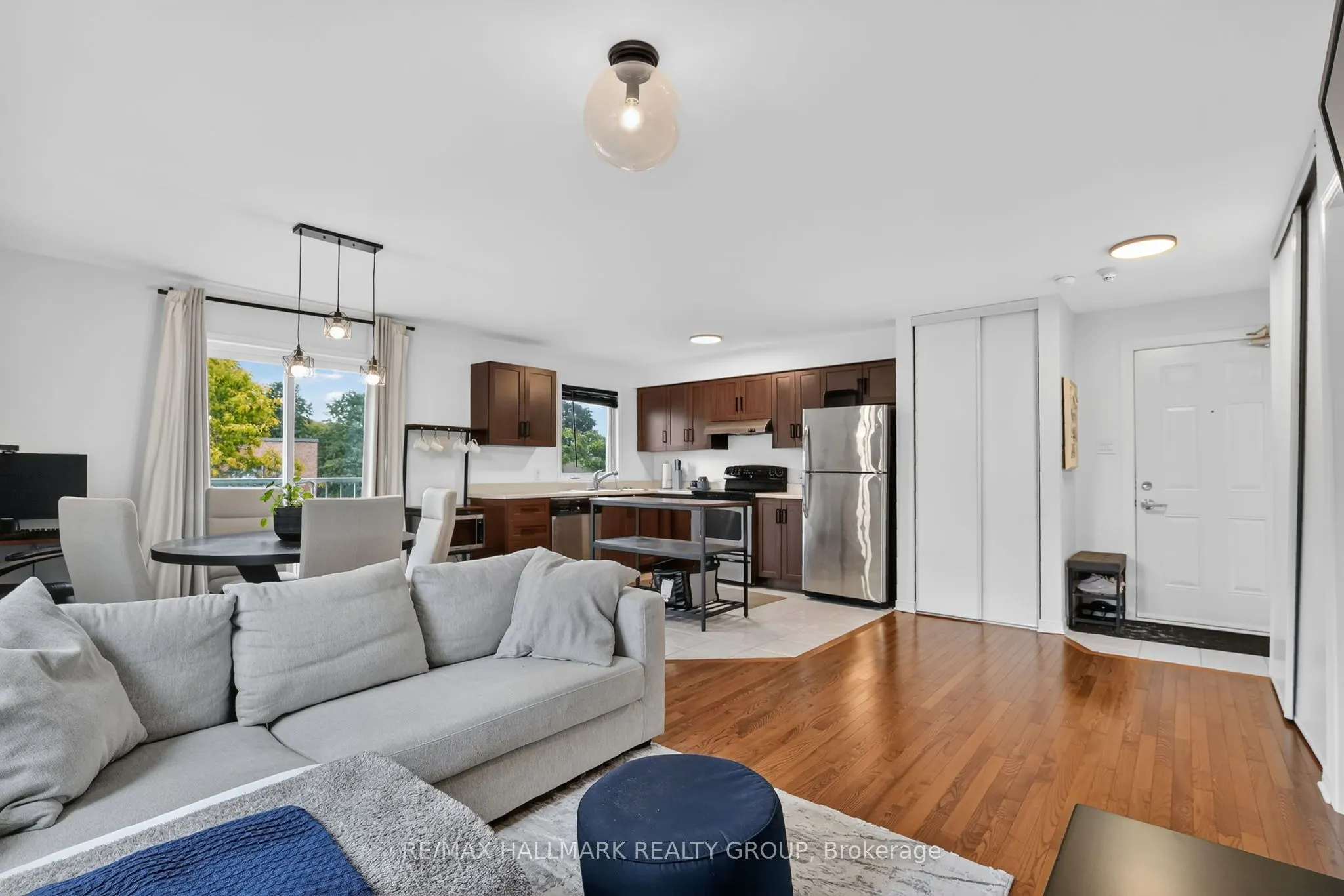 646 Cummings Avenue #304