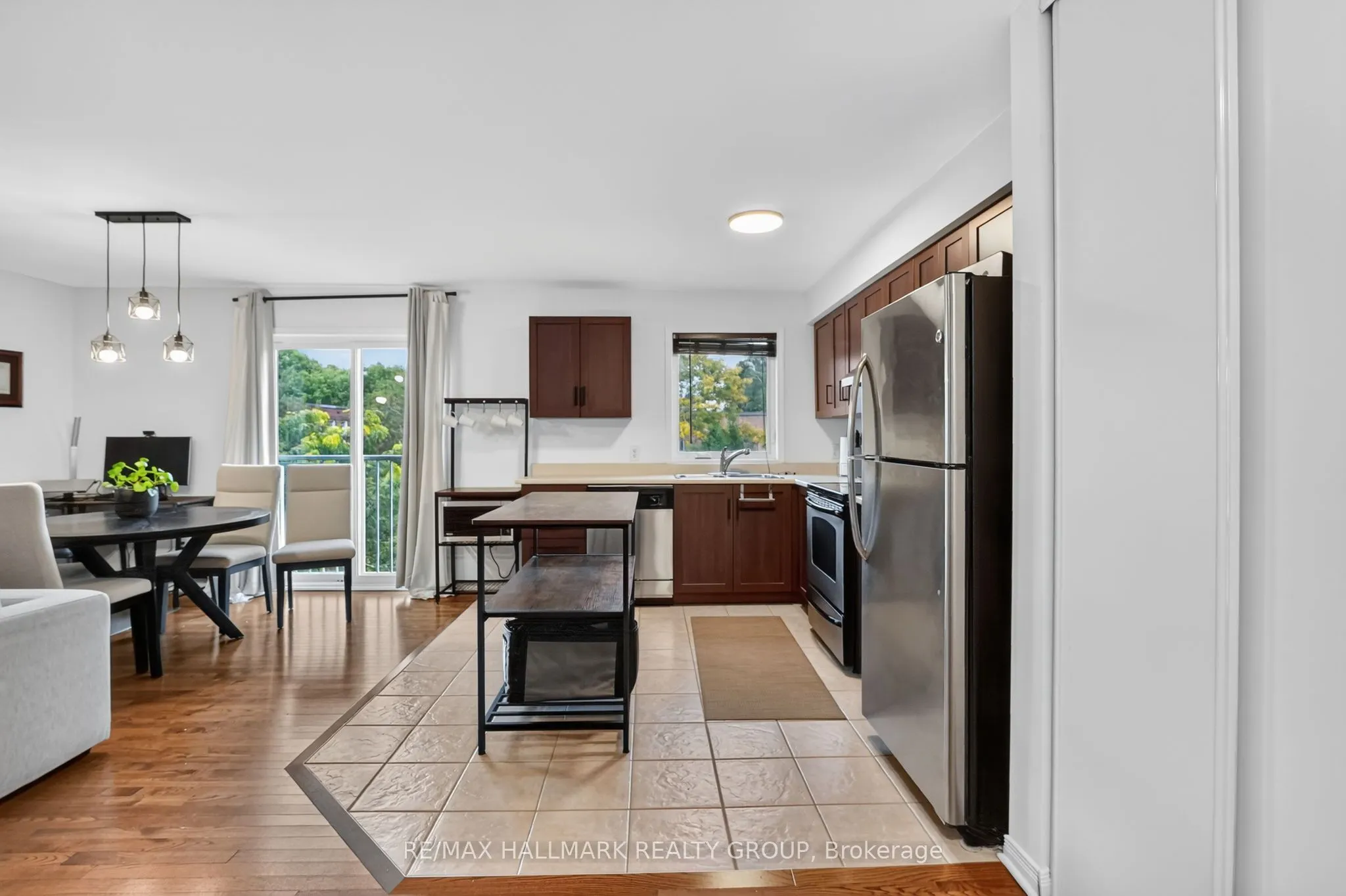 646 Cummings Avenue #304