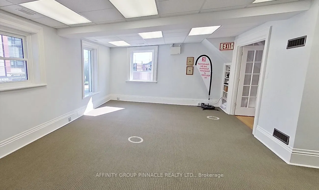 273 Charlotte Street #UPPER