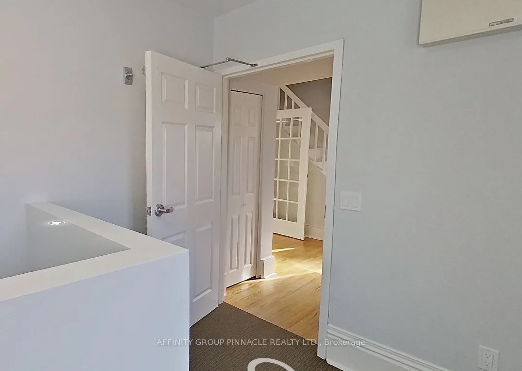 273 Charlotte Street #UPPER