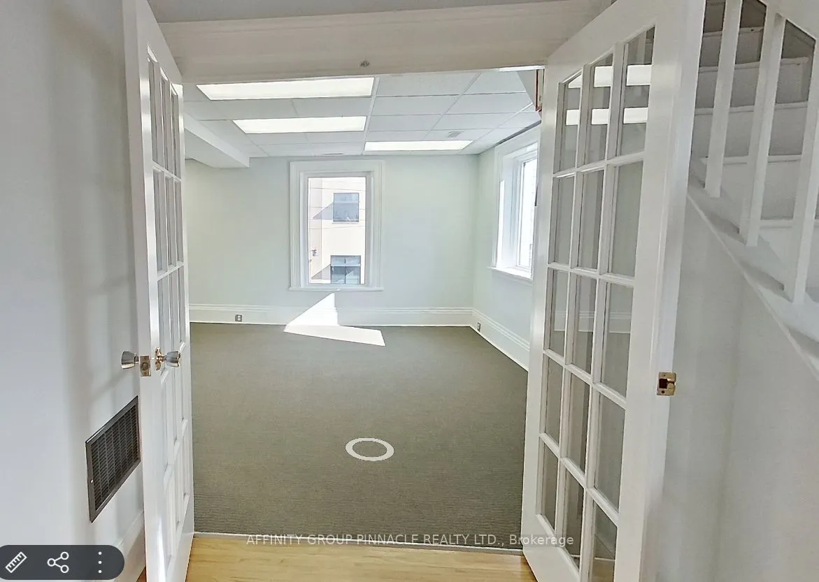 273 Charlotte Street #UPPER