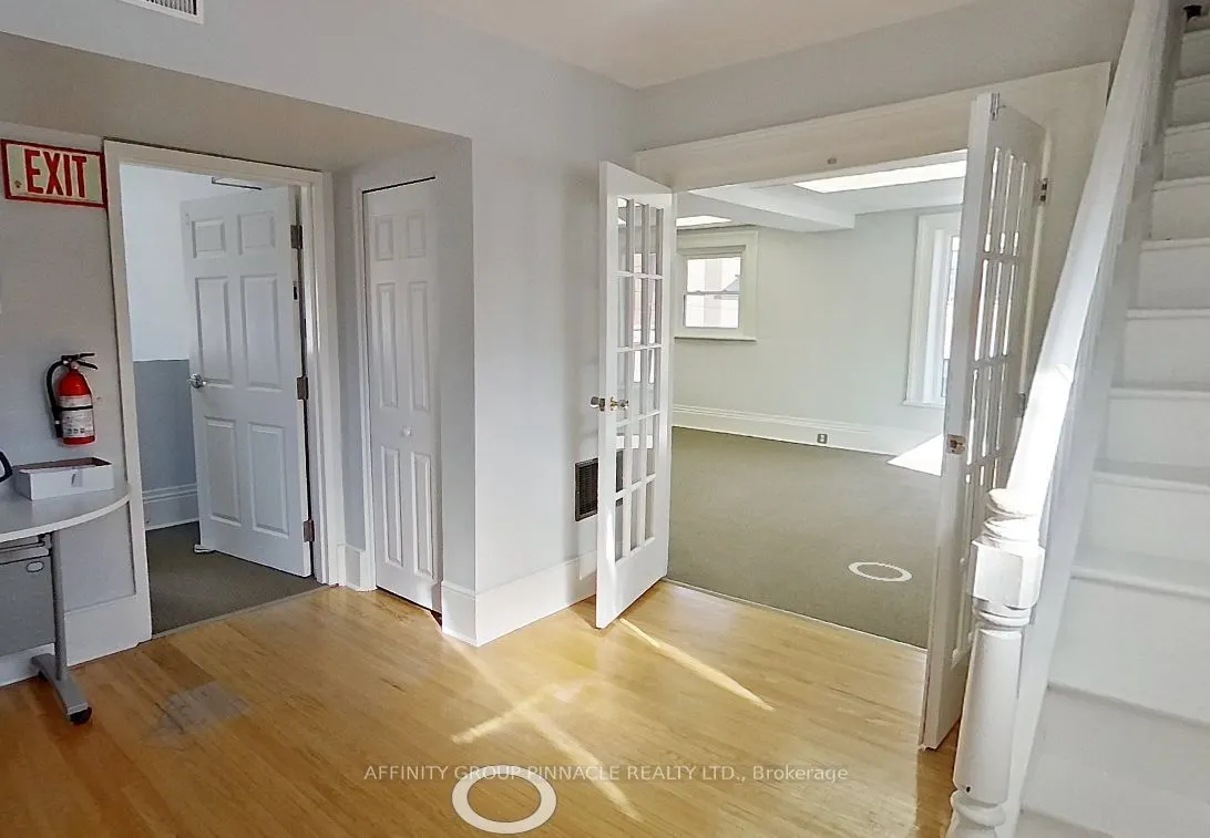 273 Charlotte Street #UPPER
