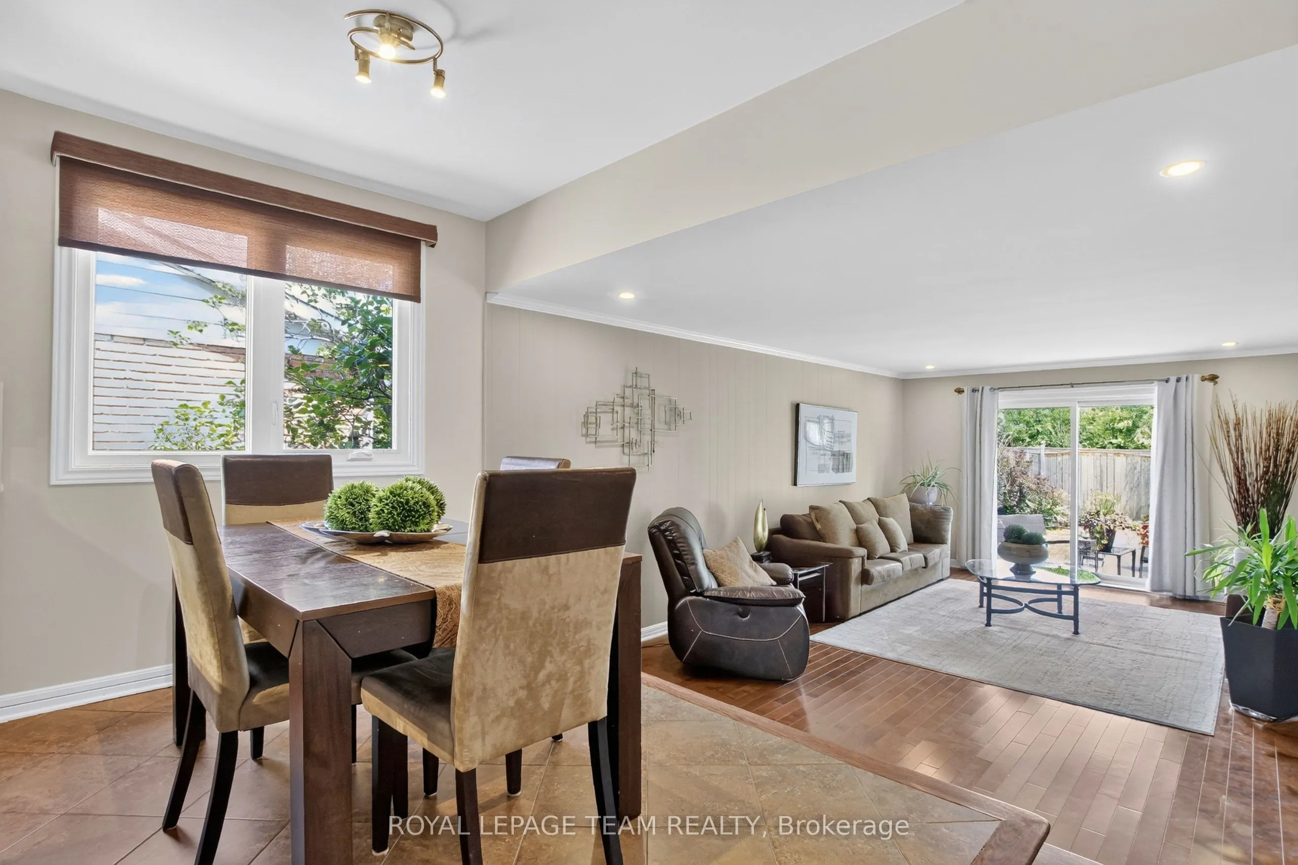 61 Amberwood Crescent