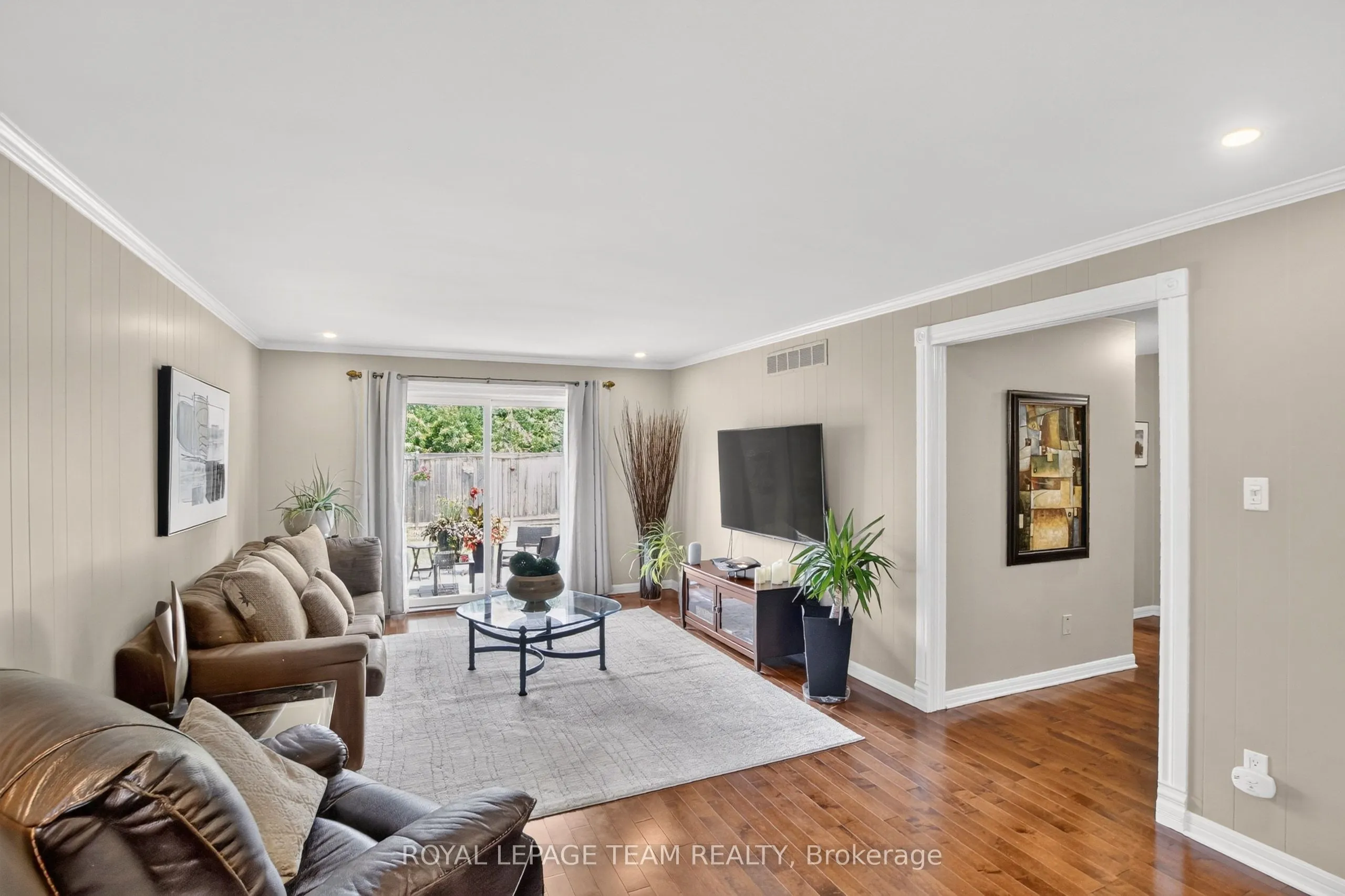 61 Amberwood Crescent