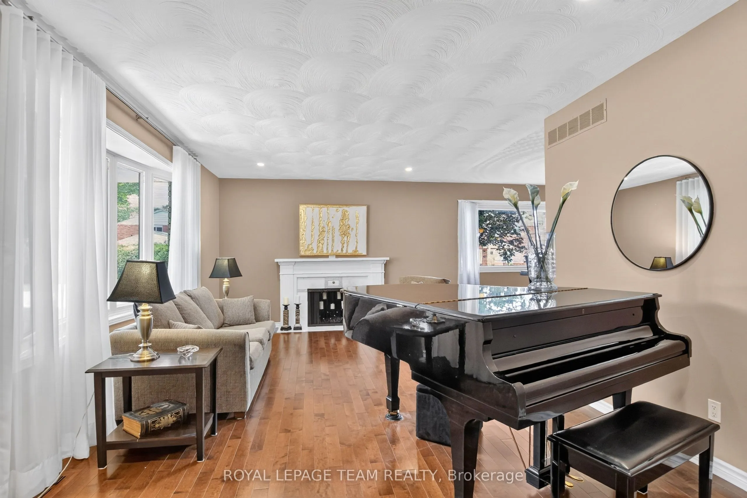 61 Amberwood Crescent