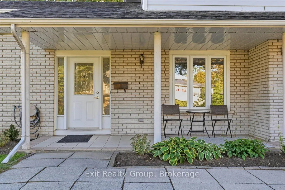 5 Flint Drive