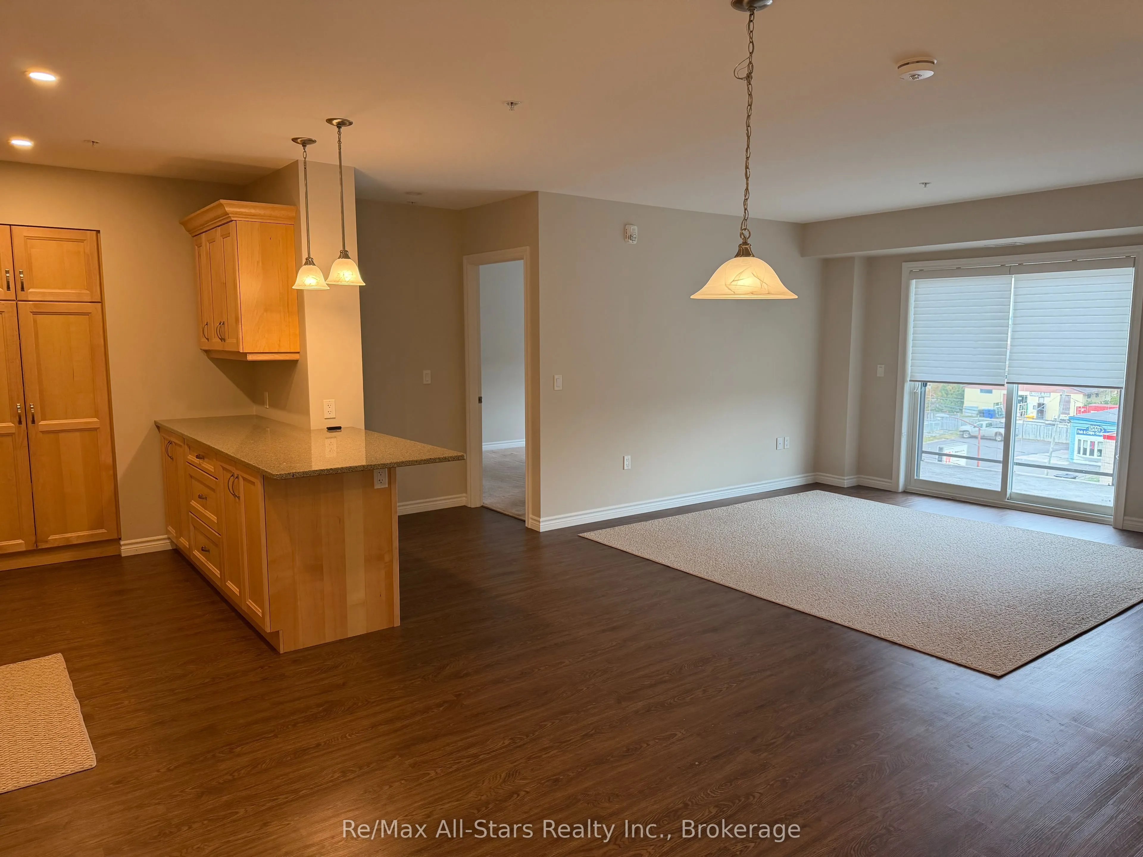 58 Glenelg Street #404