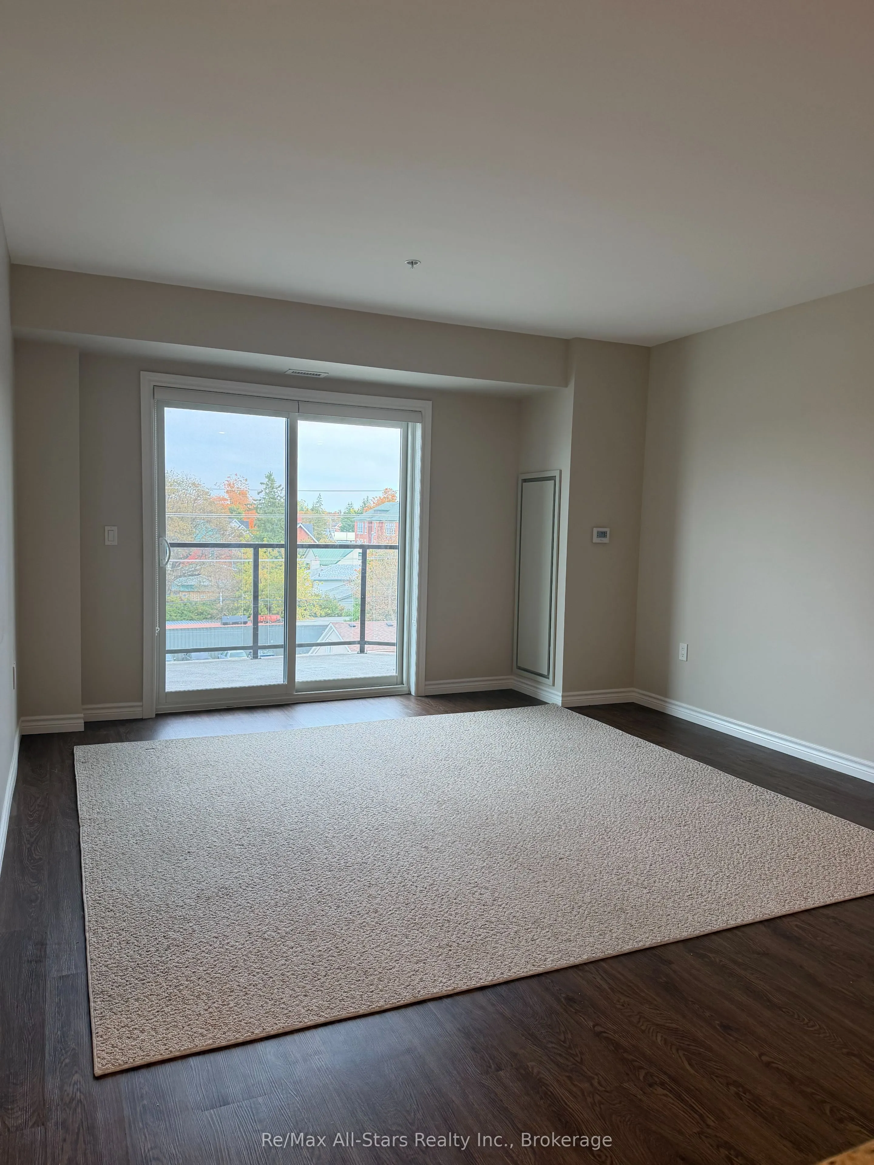 58 Glenelg Street #404