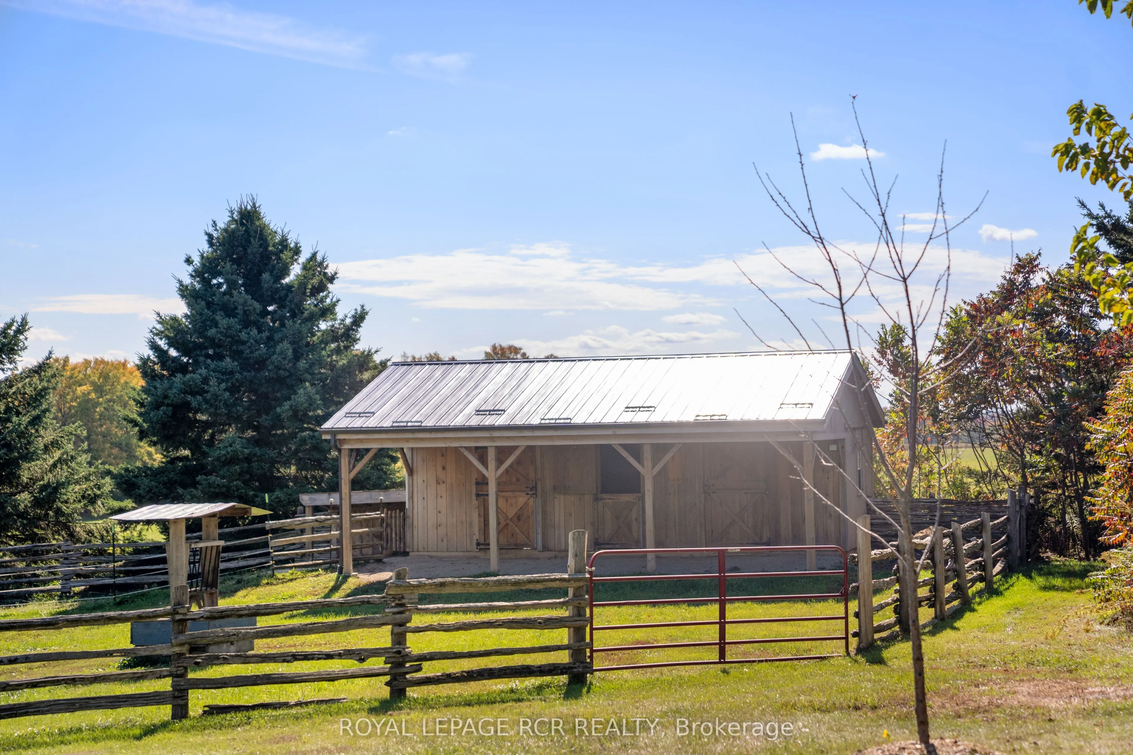9121 Erin-Garafraxa Townline