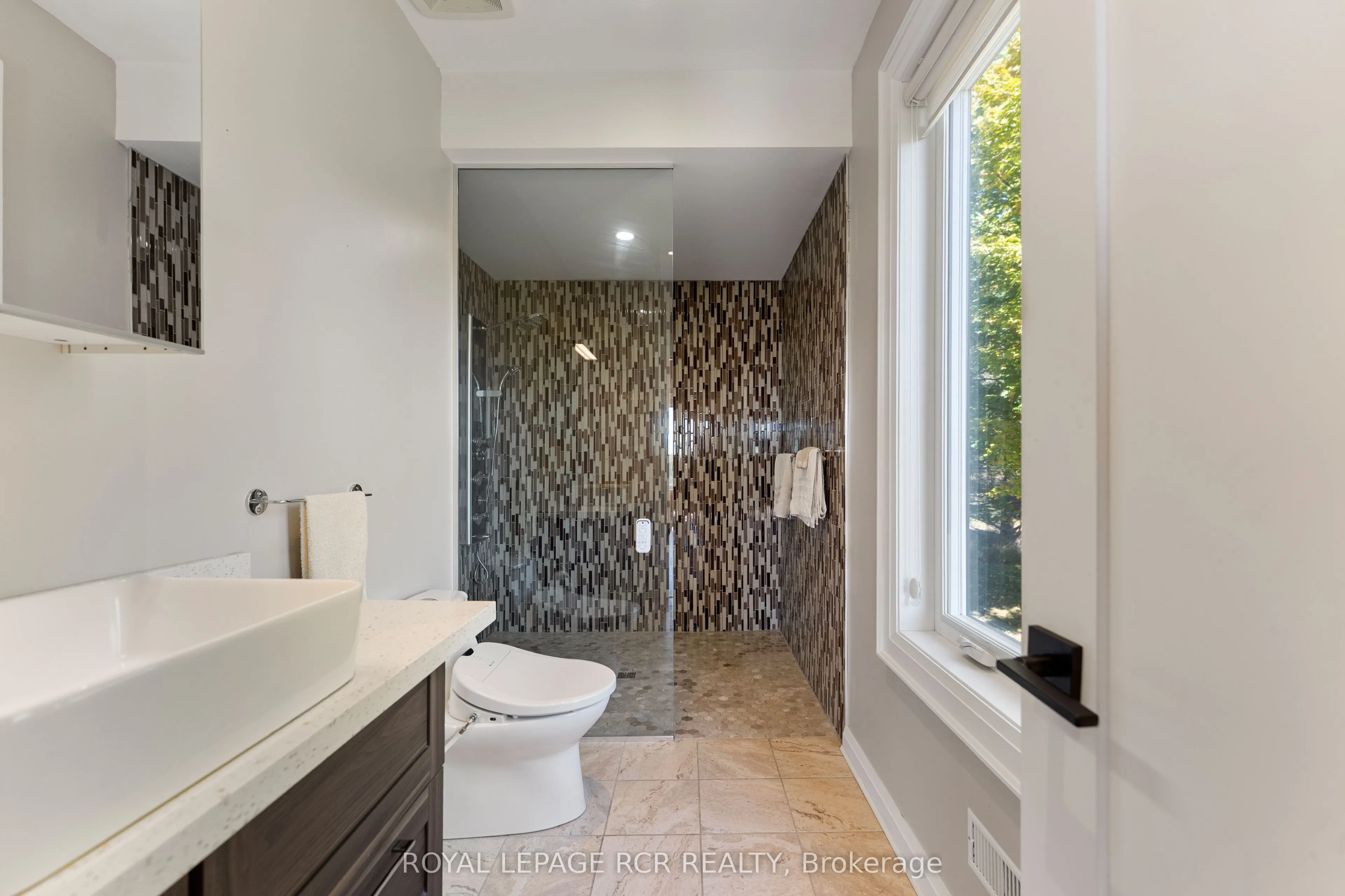 9121 Erin-Garafraxa Townline