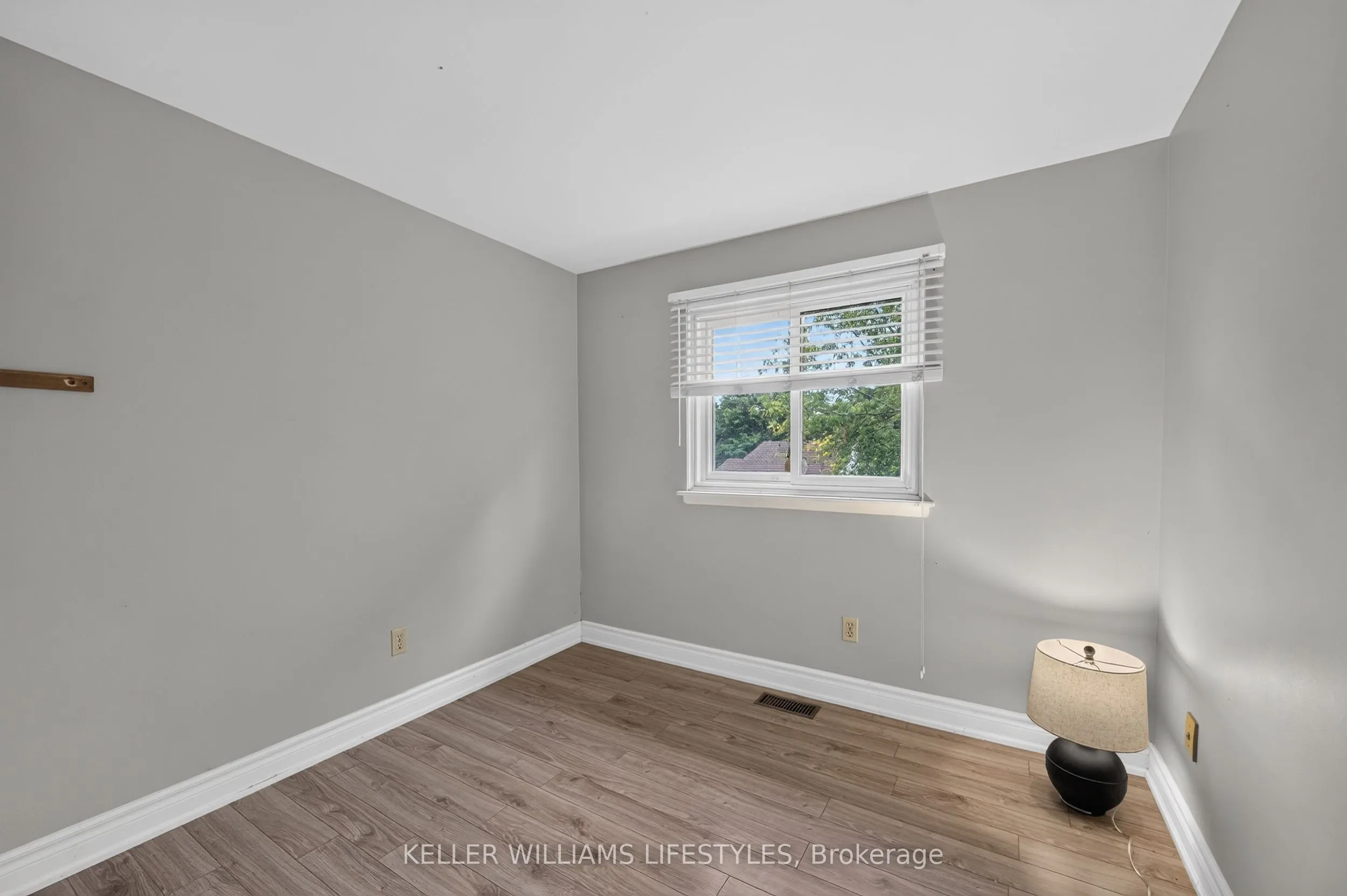 1024 Jalna Boulevard