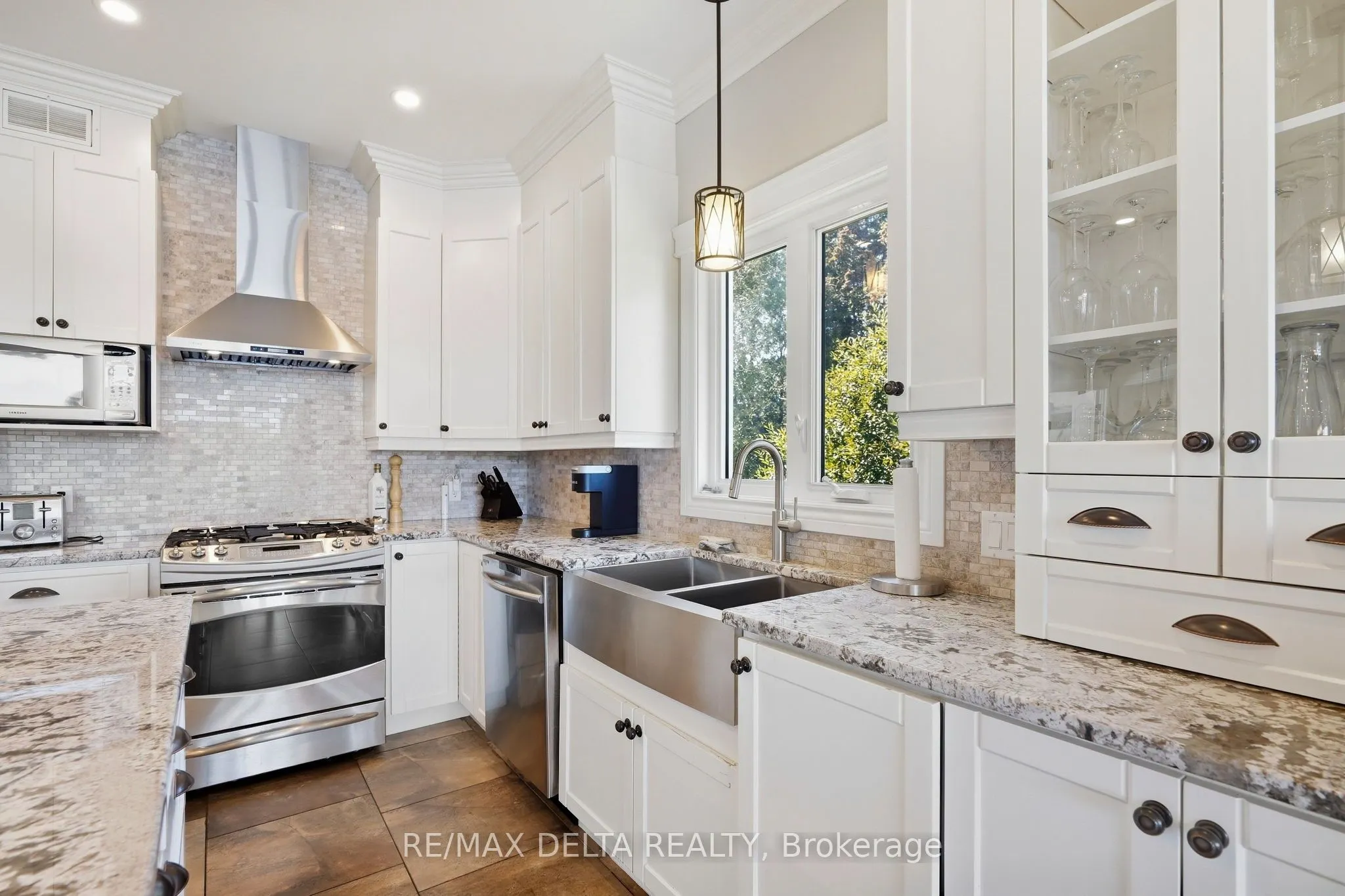 2416 Bay Road
