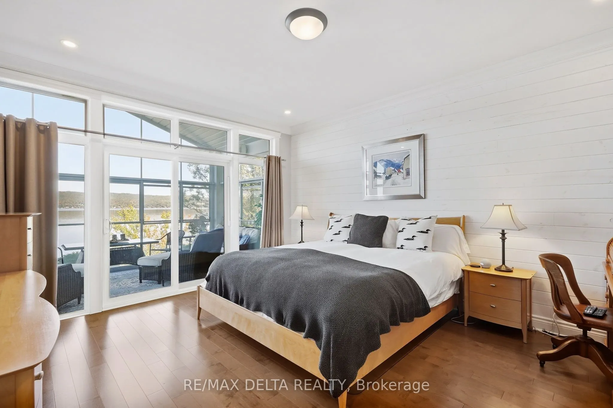 2416 Bay Road