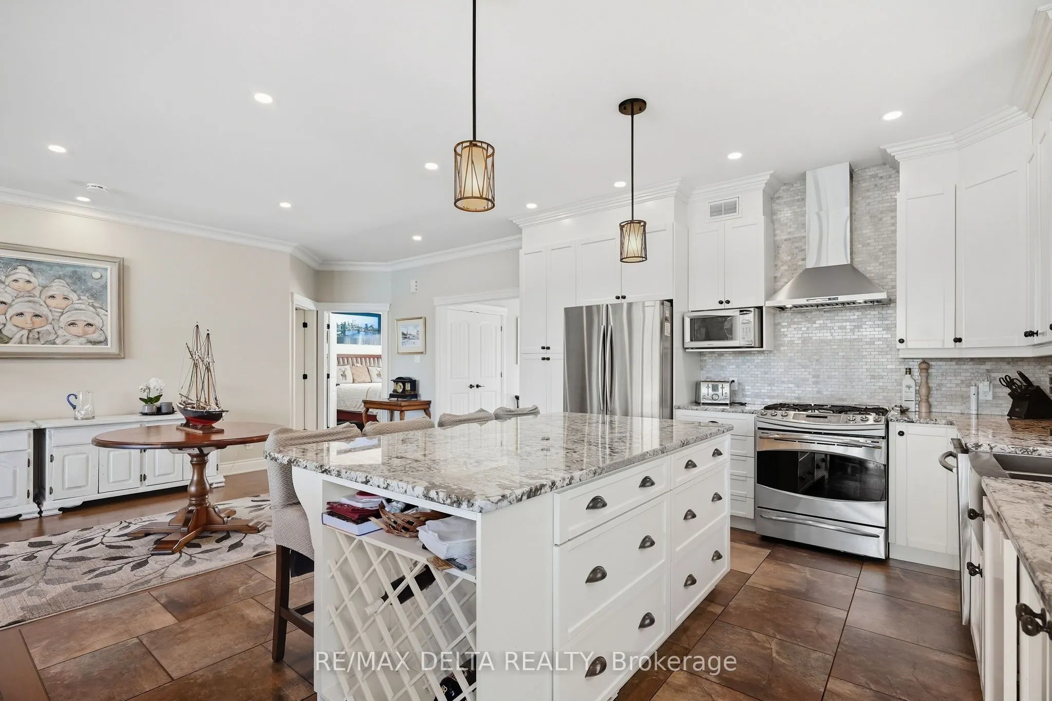 2416 Bay Road
