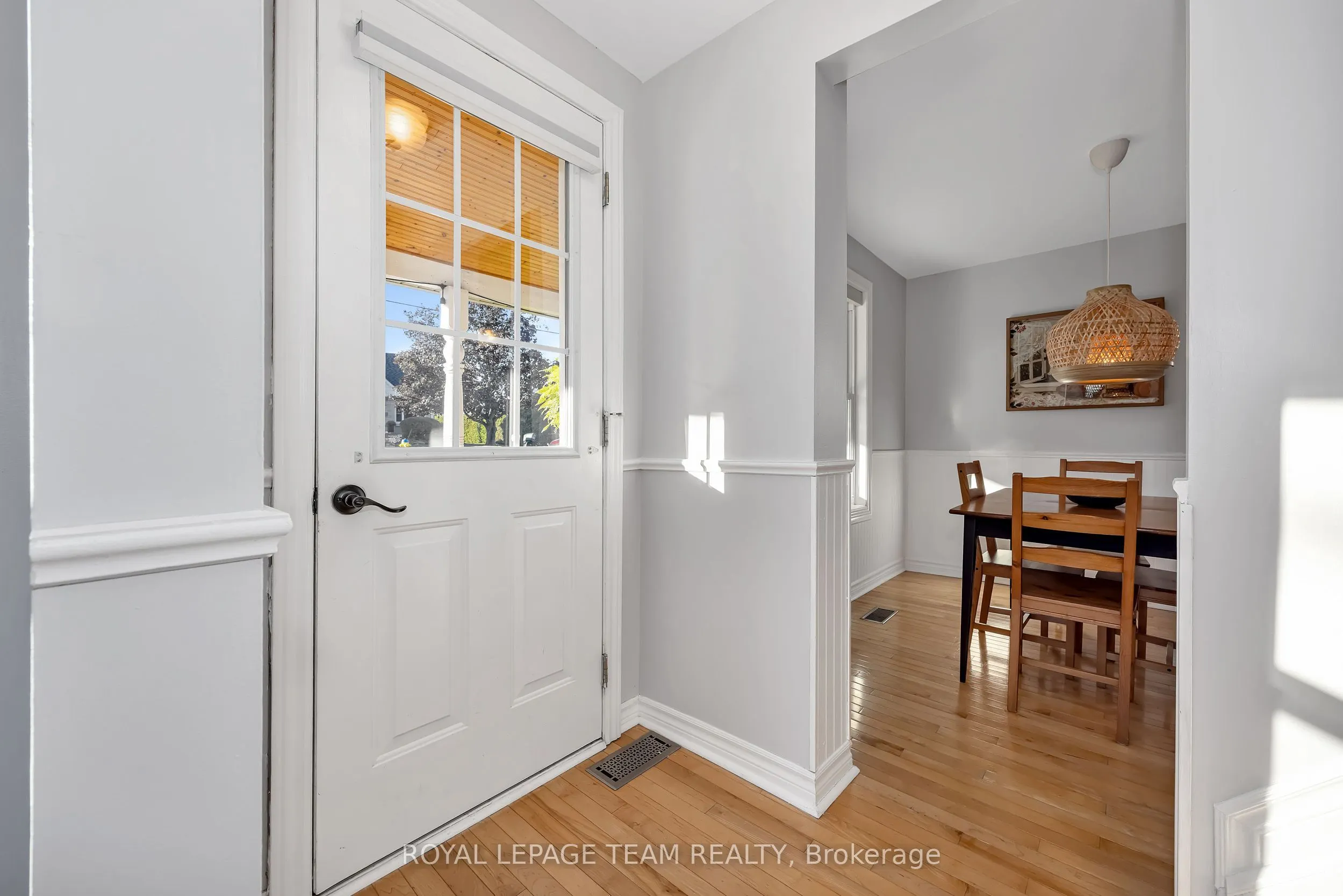 410 Clothier Street W