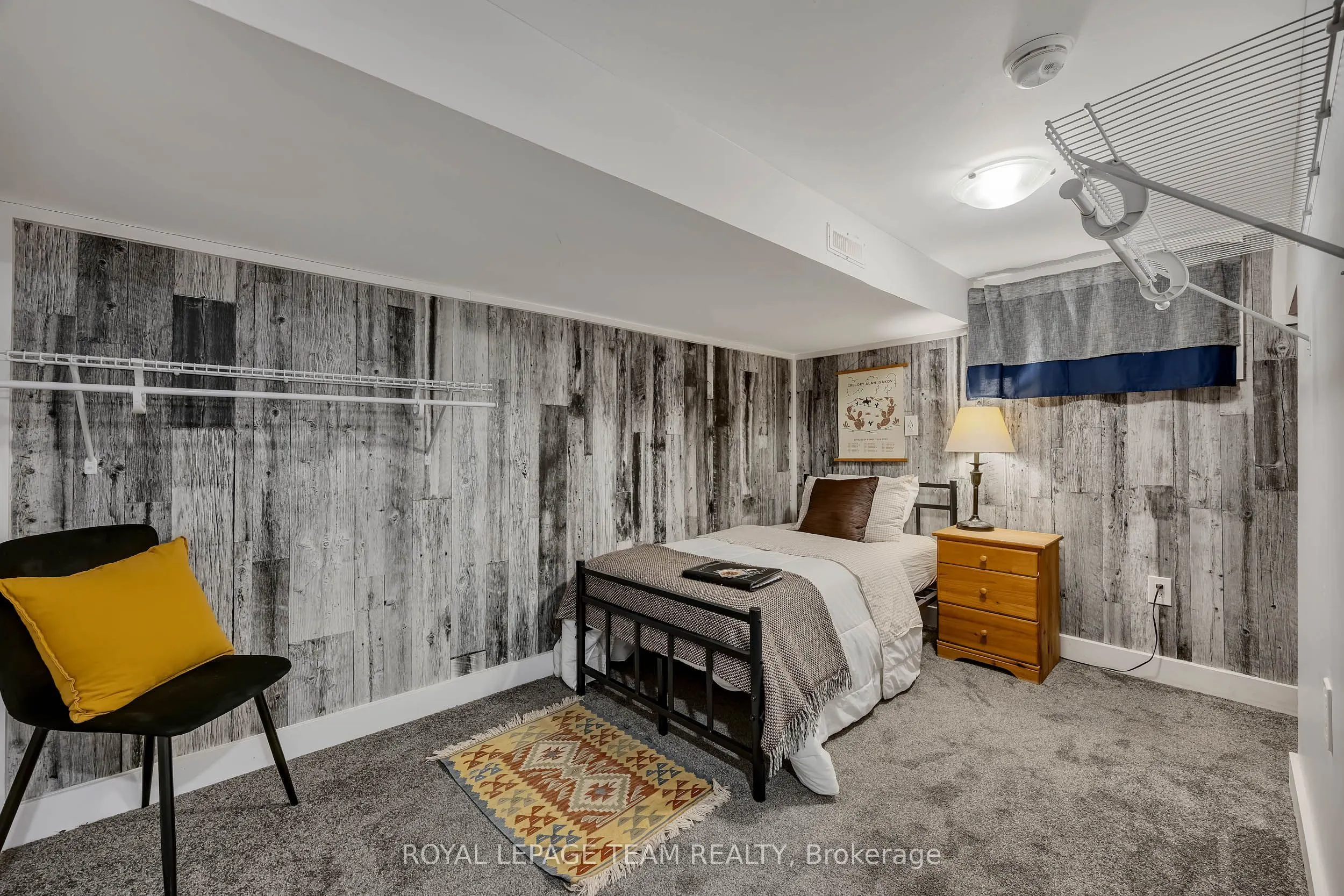 410 Clothier Street W