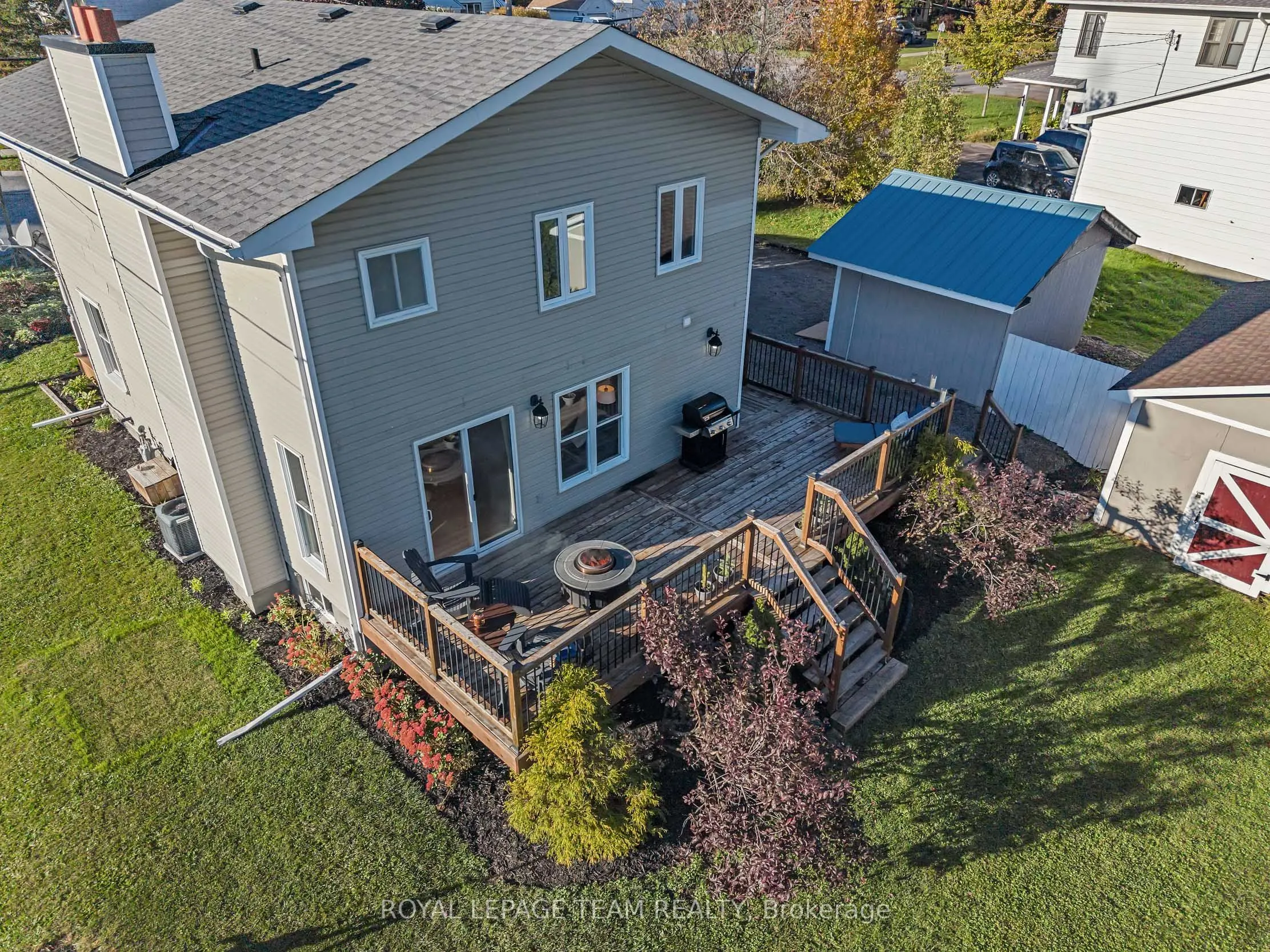 410 Clothier Street W