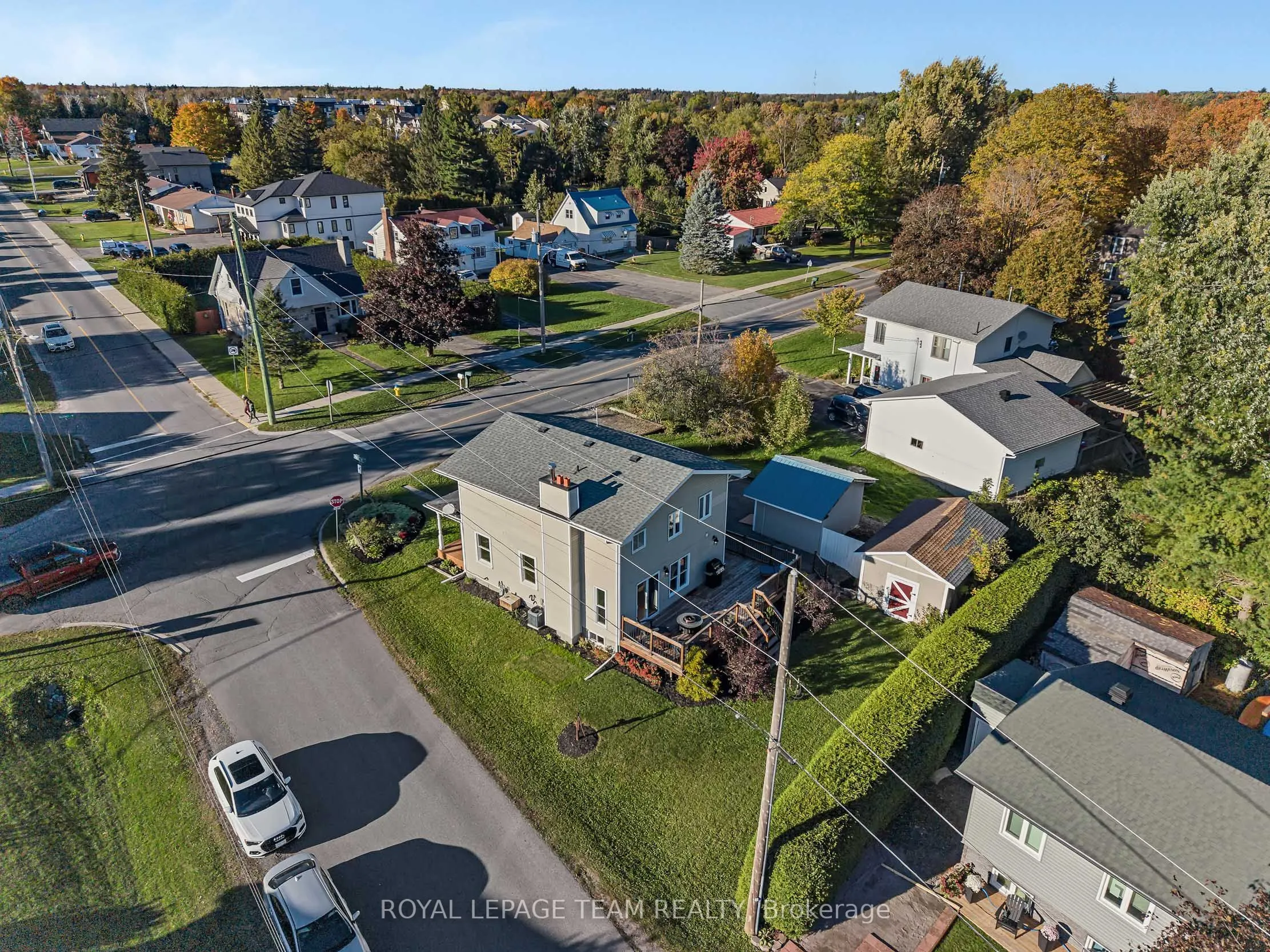 410 Clothier Street W