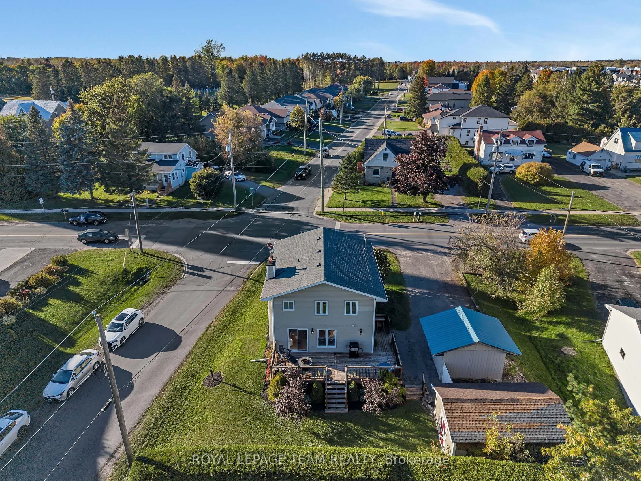410 Clothier Street W