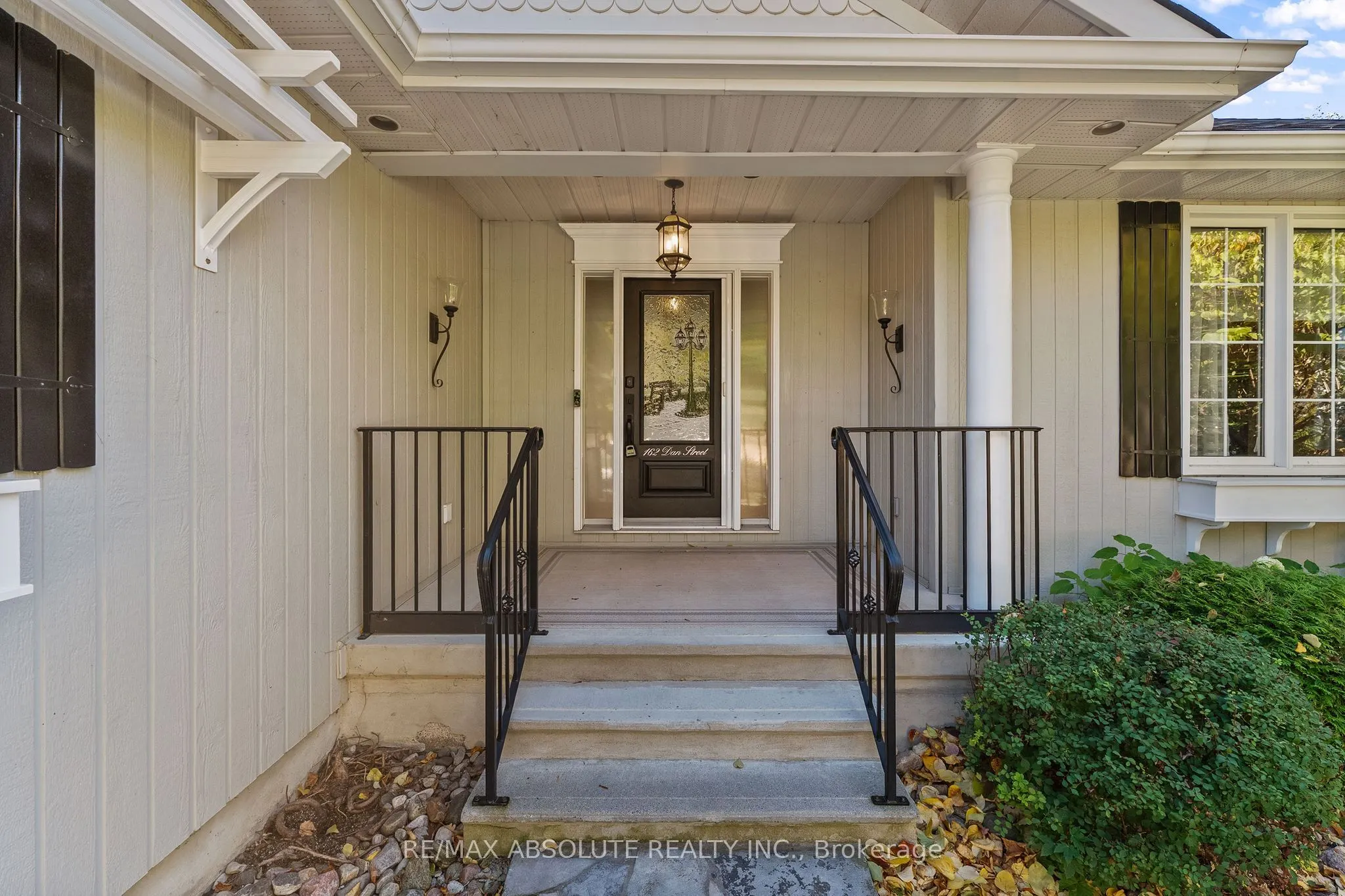 162 Dan Street