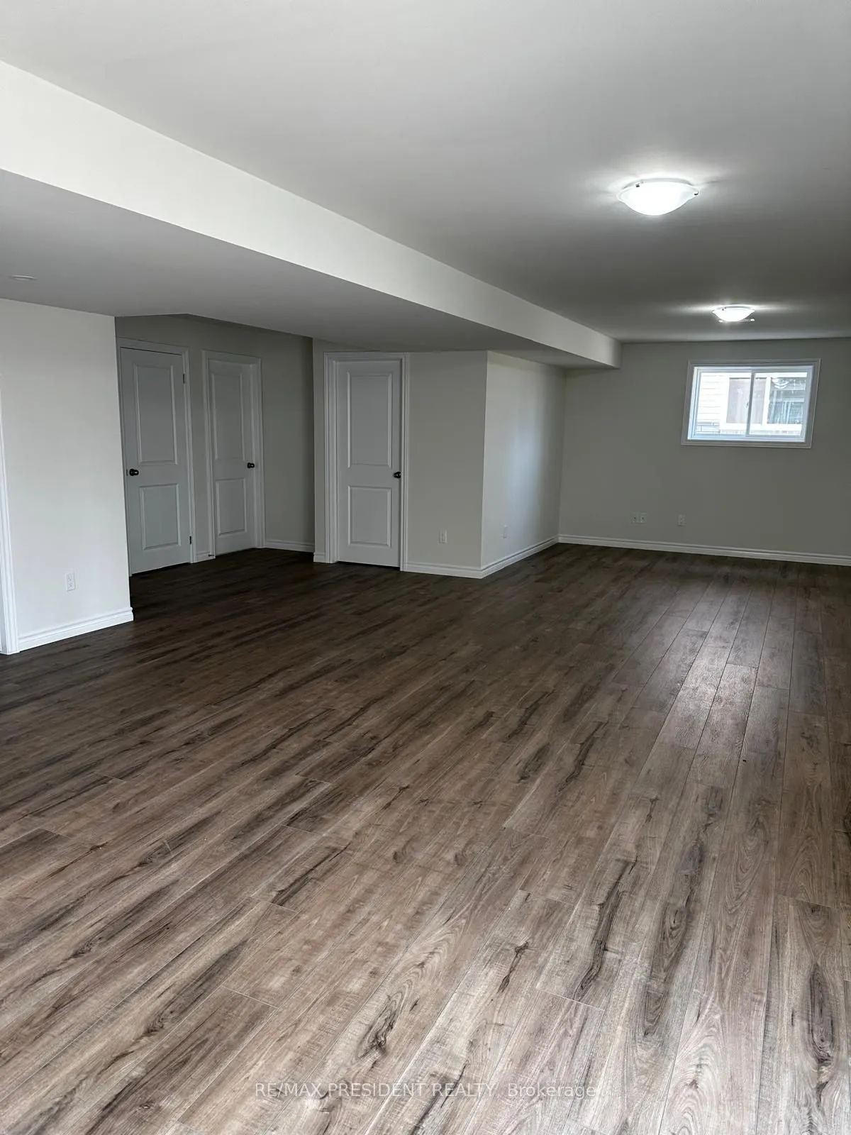 1075 Aspen Ridge Crescent