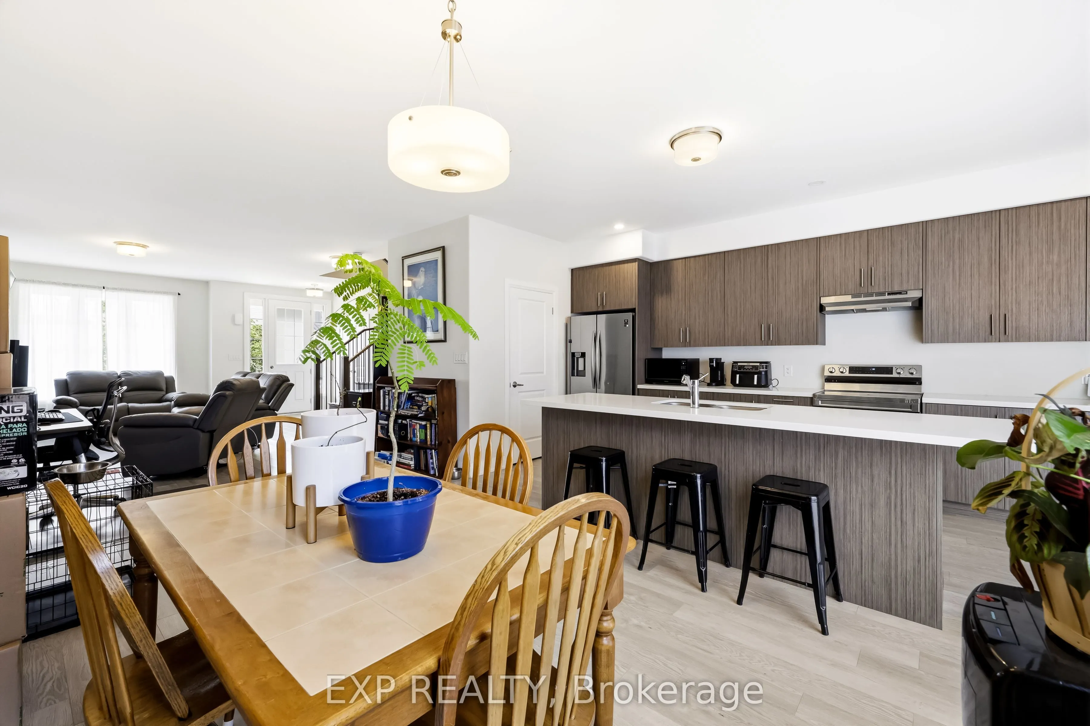 294 Noftall Gardens